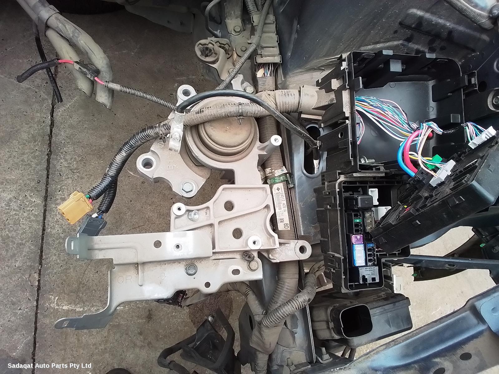 Nissan Xtrail Right Front Door