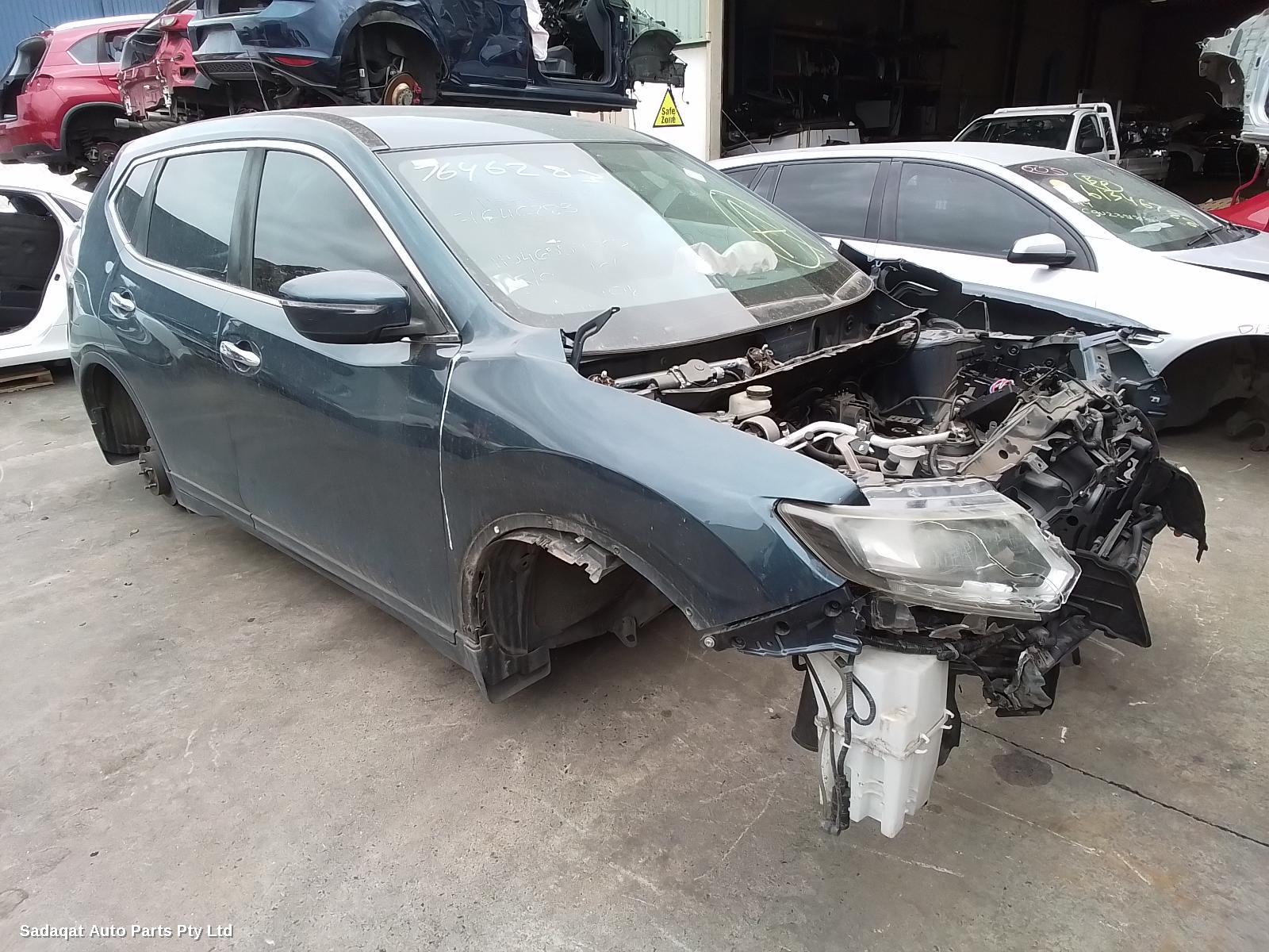 Nissan Xtrail Right Front Door