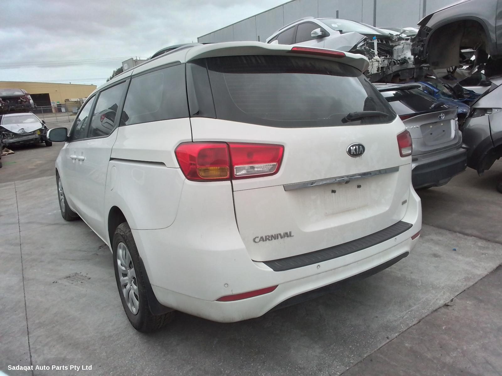 Kia Carnival/grand Carnival Right_rear_door_sliding