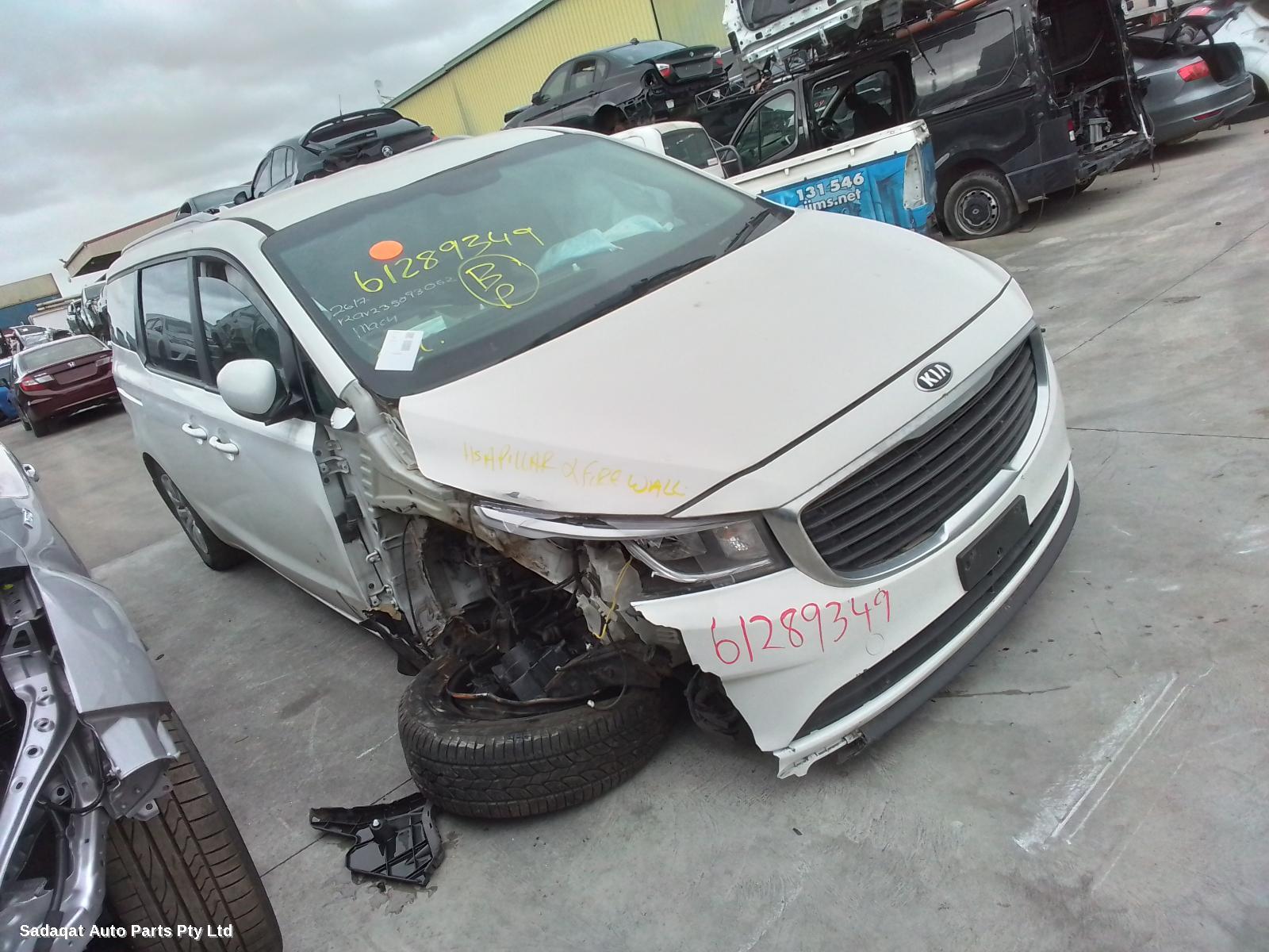 Kia Carnival/grand Carnival Right_rear_door_sliding