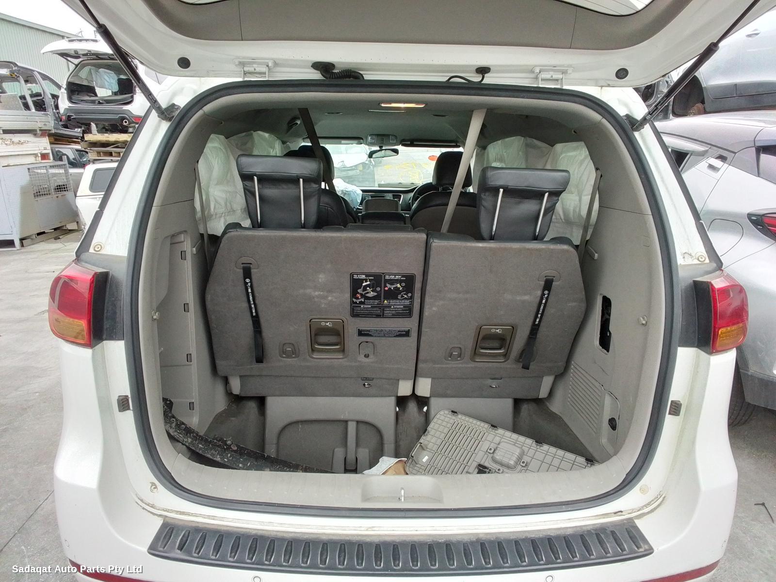 Kia Carnival/grand Carnival Right_rear_door_sliding