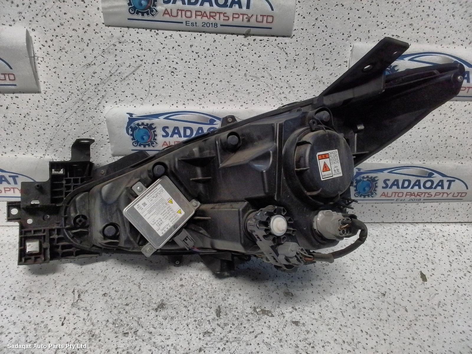 Mazda 3 Right Headlamp