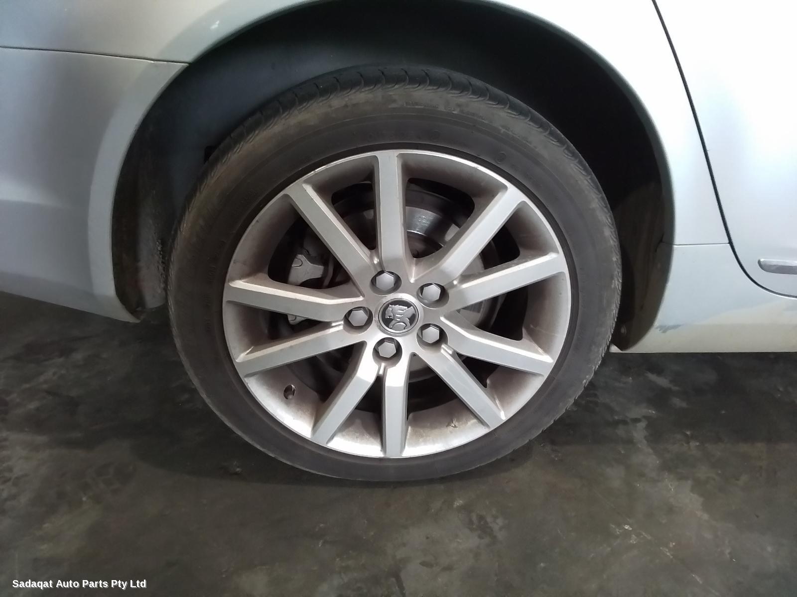 Holden Commodore Left Taillight