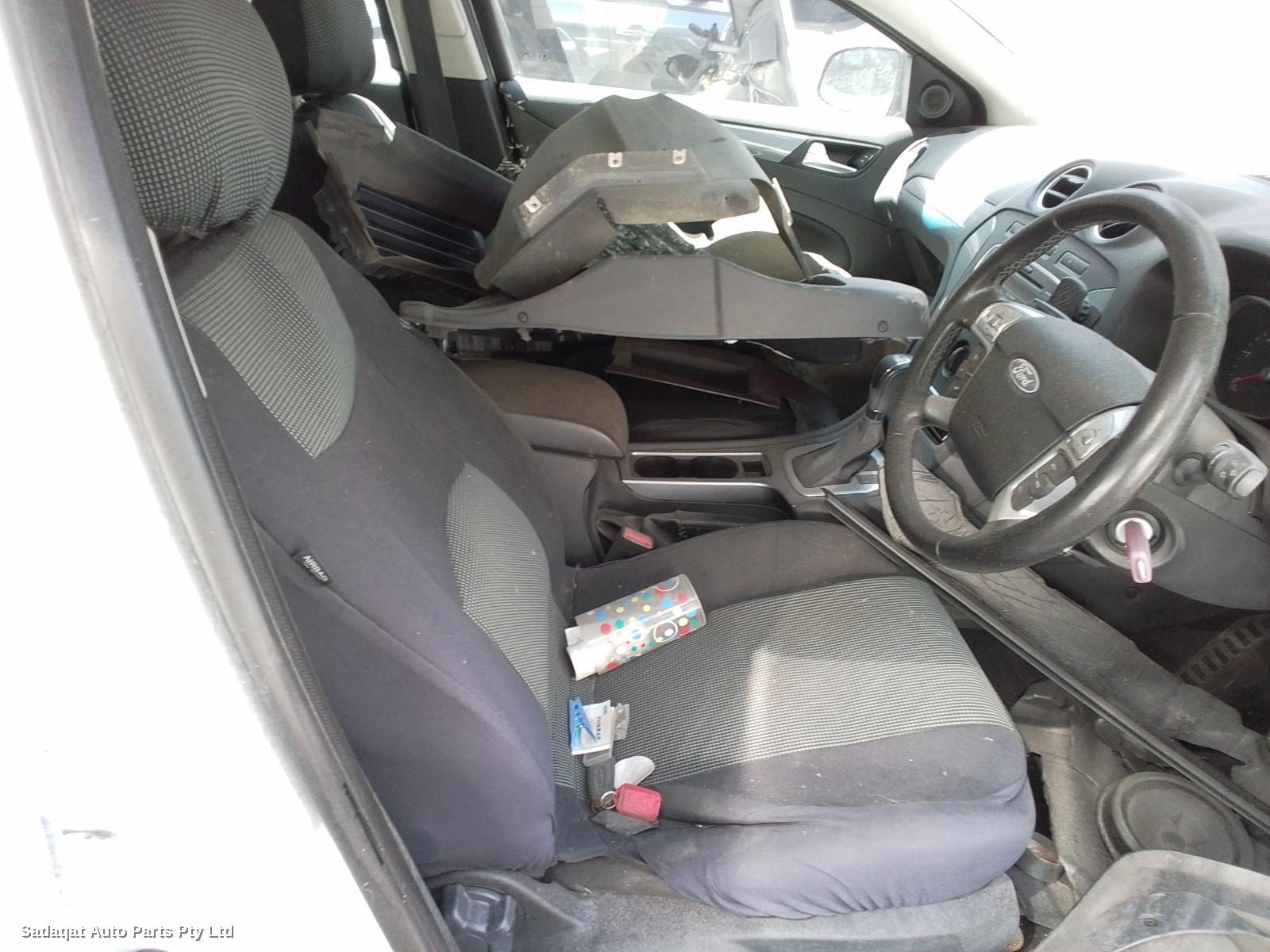 Ford Mondeo Left Taillight