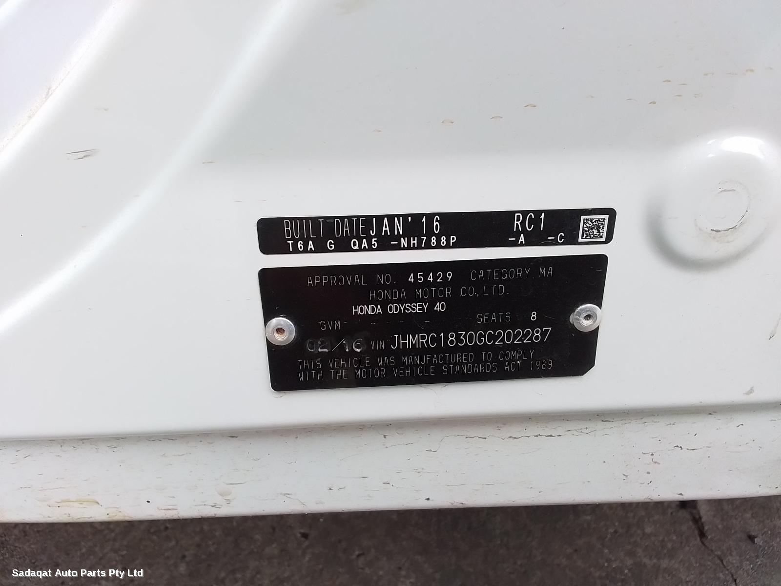 Honda Odyssey Left Front Door Window