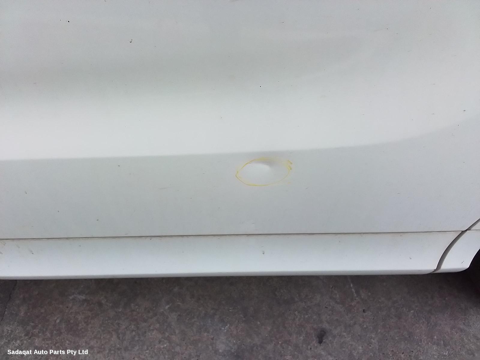 Honda Odyssey Left Front Door Window