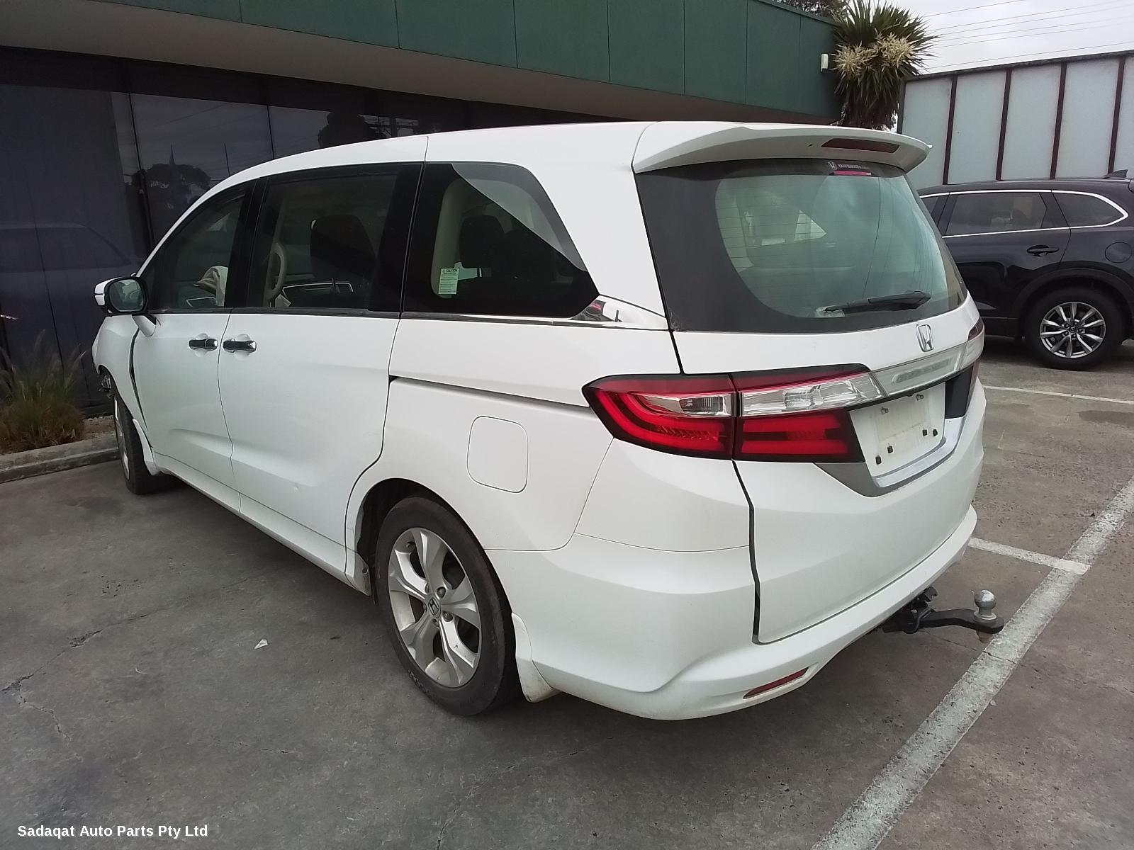 Honda Odyssey Left Front Door Window