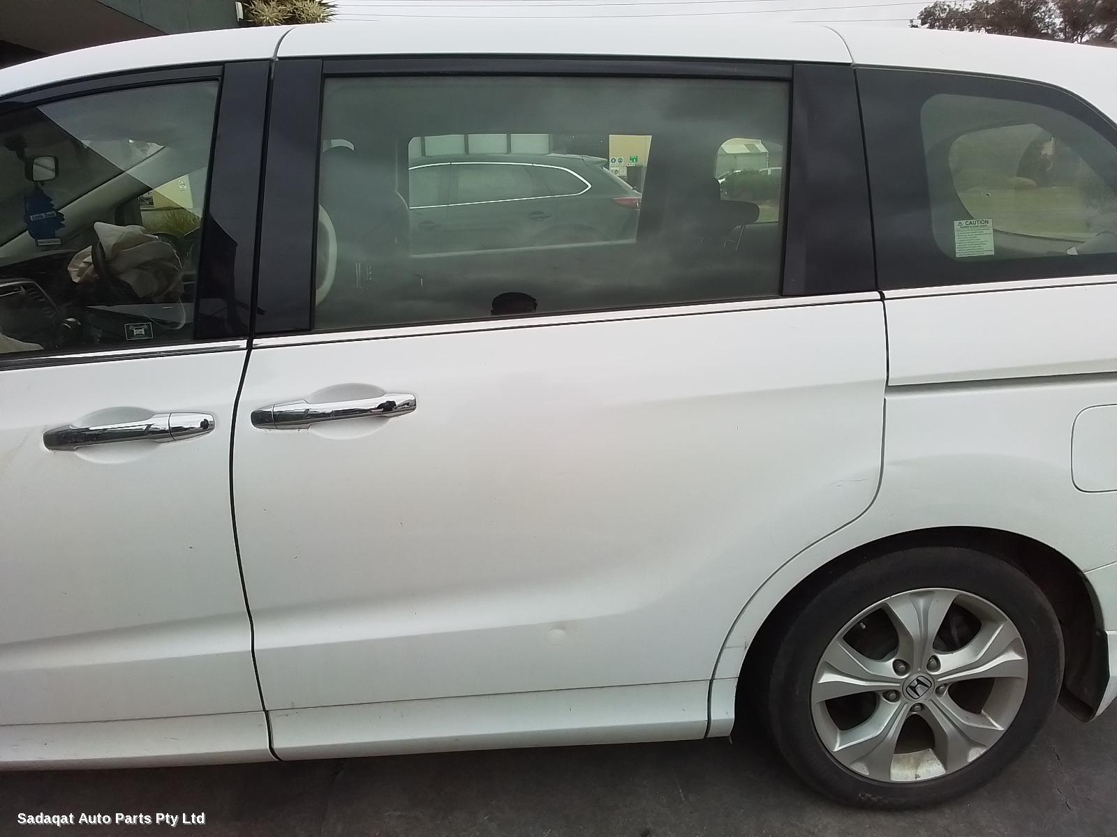 Honda Odyssey Left Front Door Window