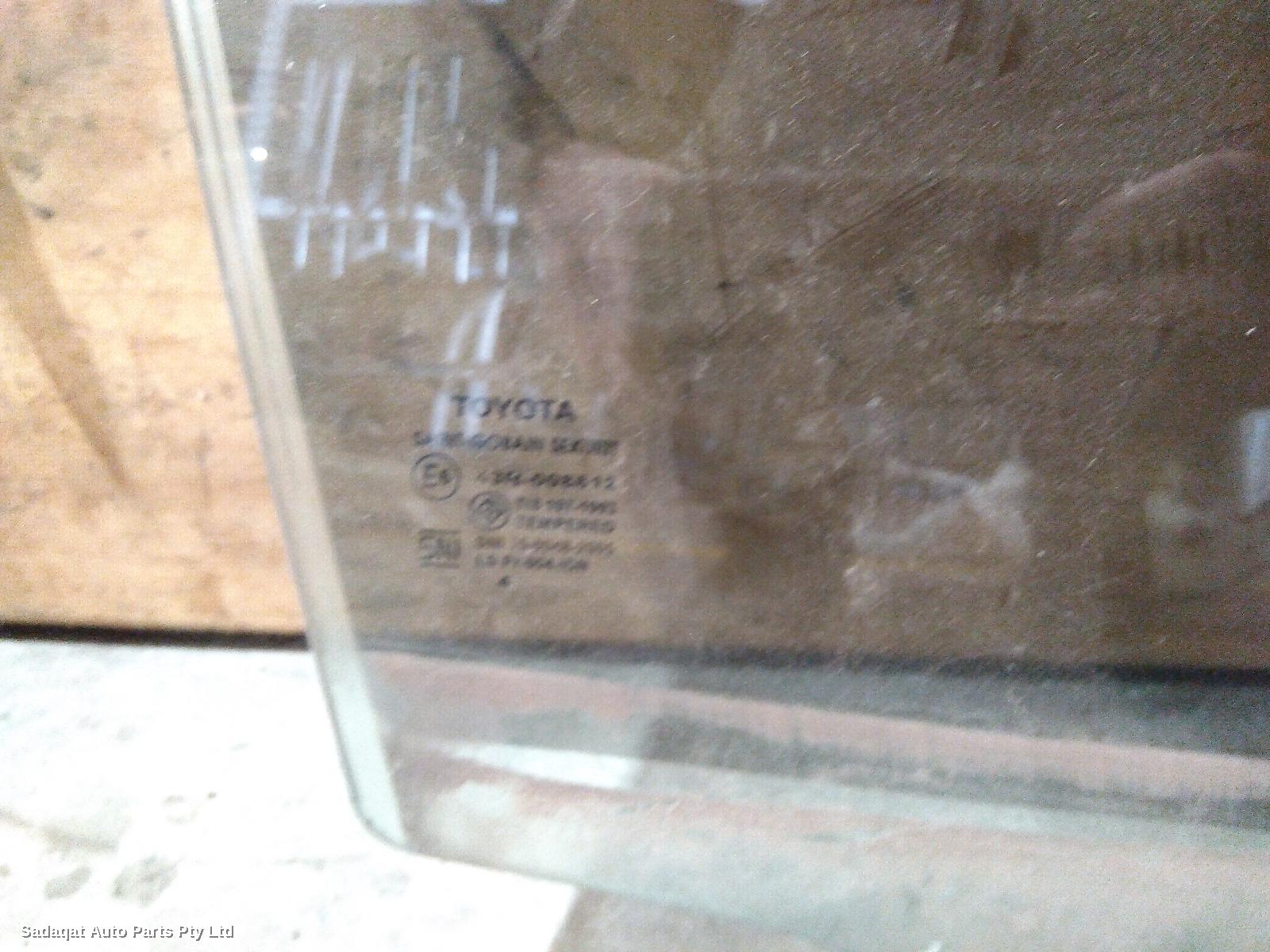 Toyota Corolla Right Front Door Window
