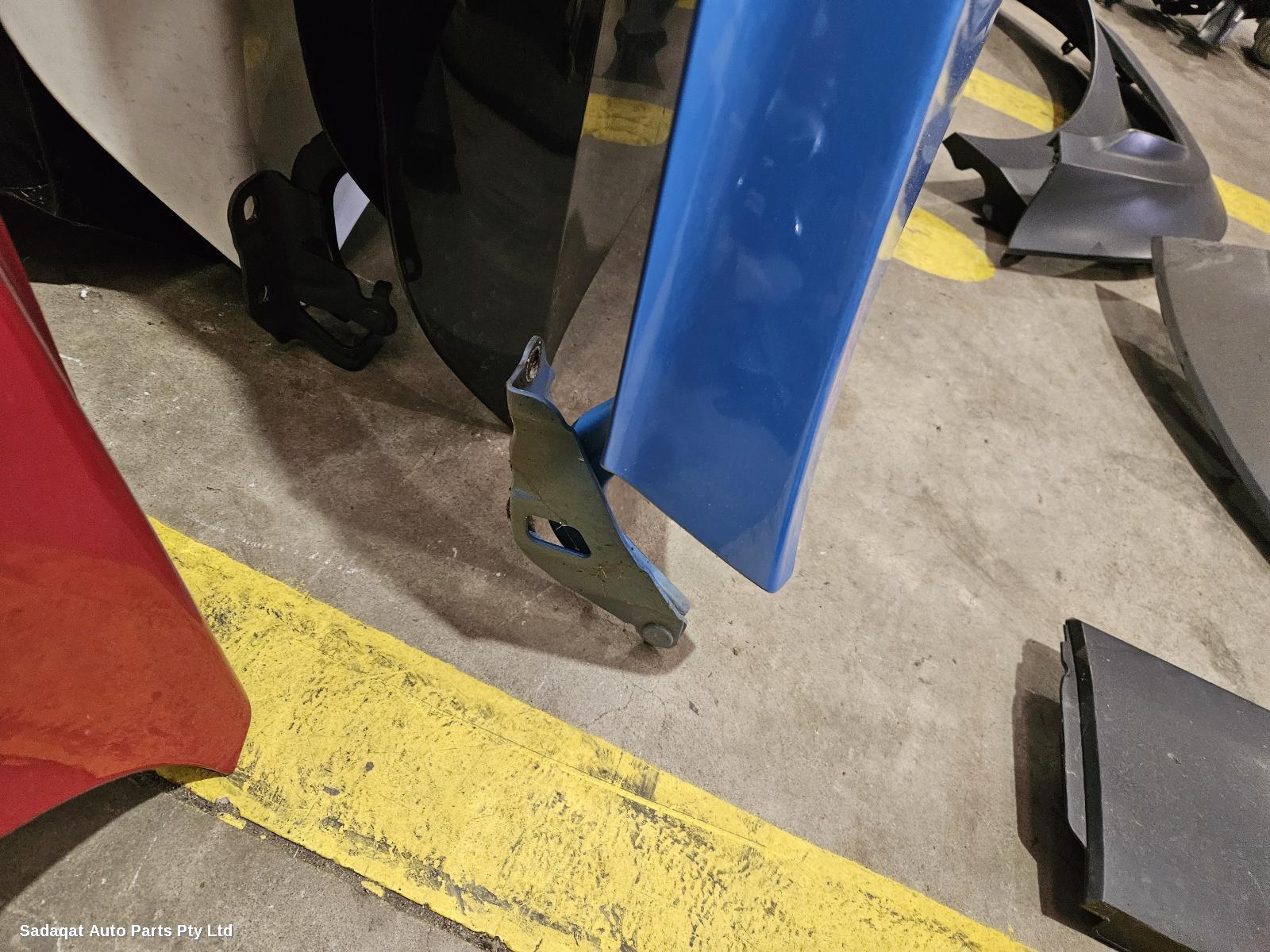 Hyundai Accent Bonnet Hinge/strut