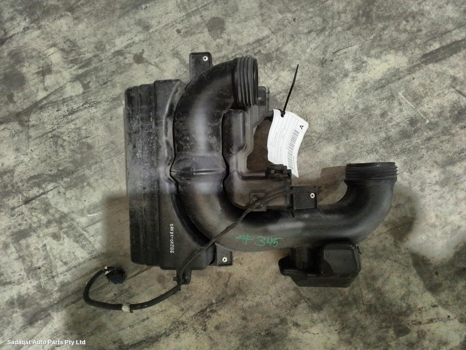 Hyundai I30 Air Cleaner/box