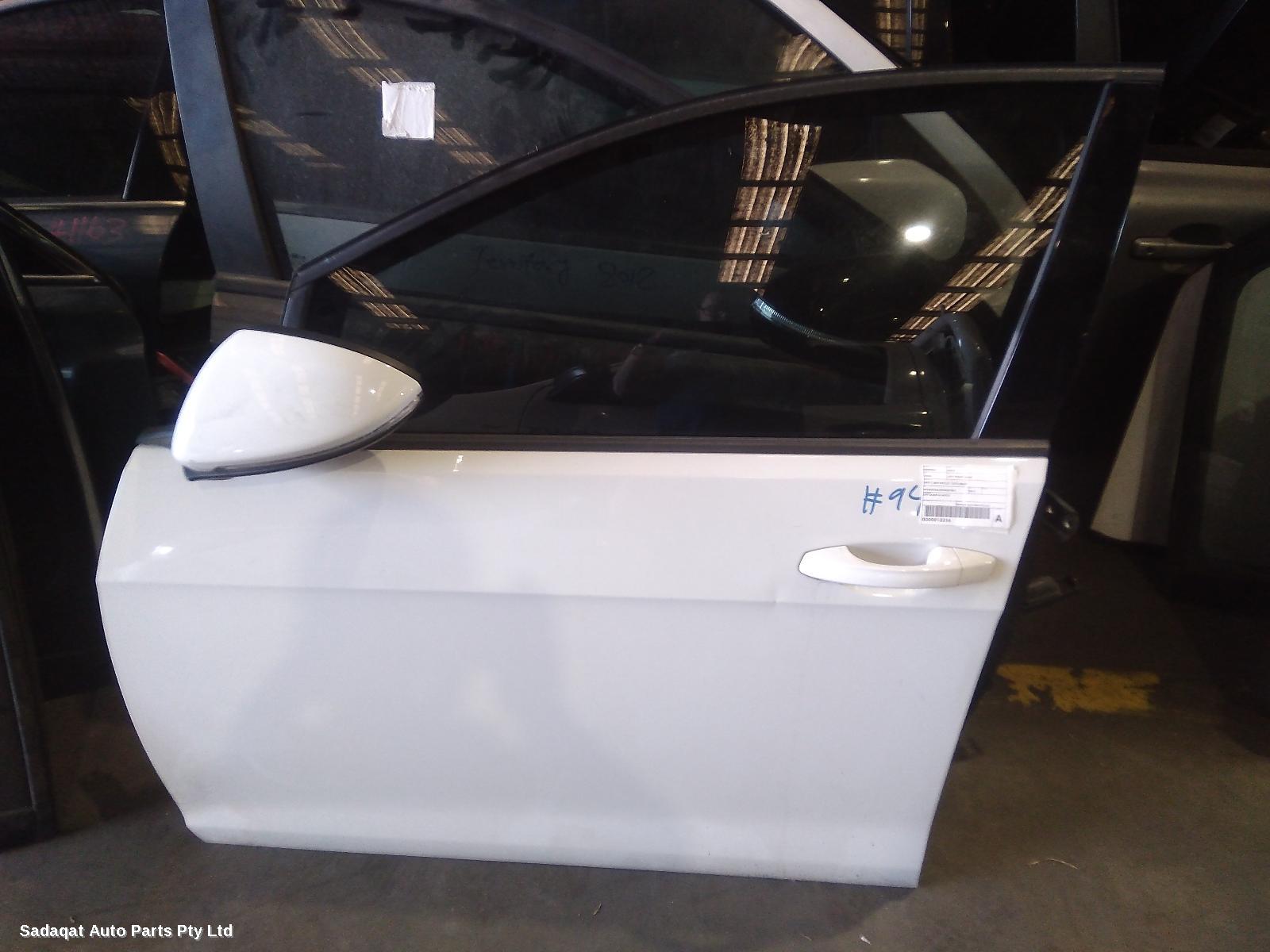 Volkswagen Golf Left Front Door