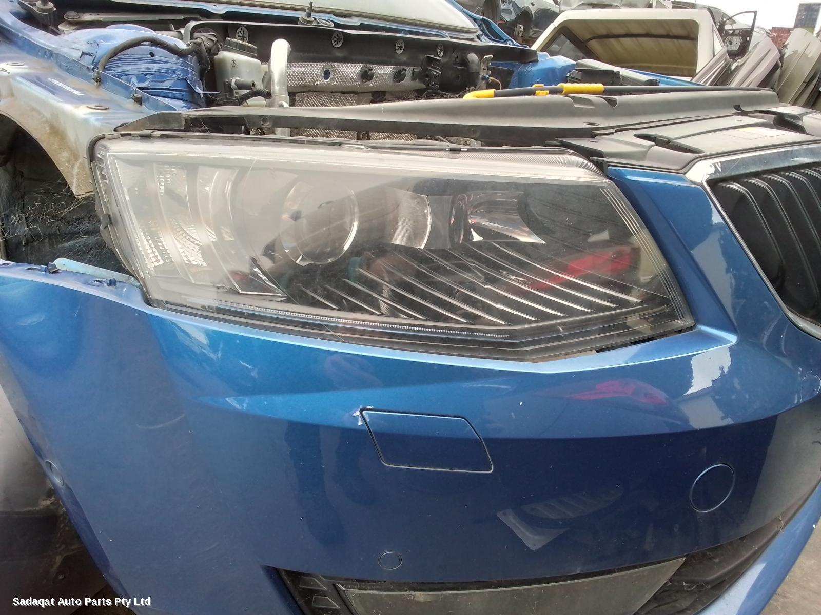 Skoda Octavia Left Headlamp