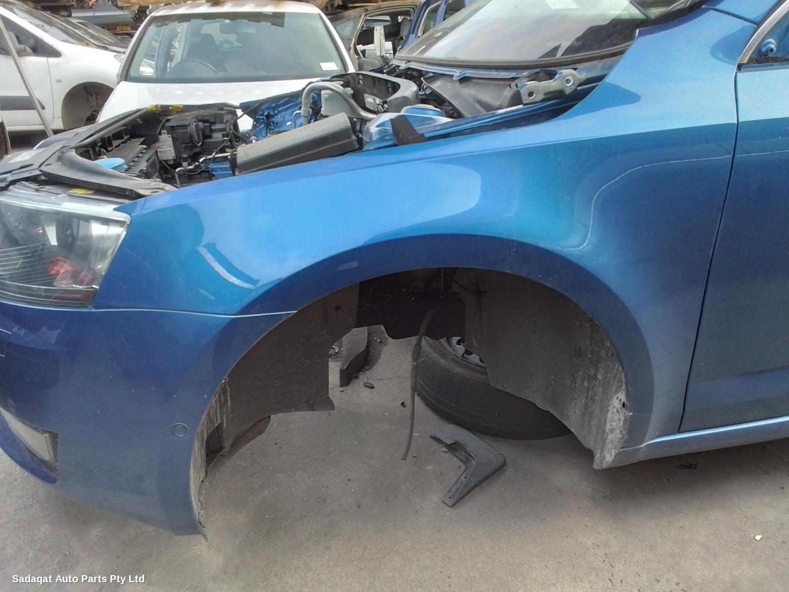 Skoda Octavia Left Headlamp