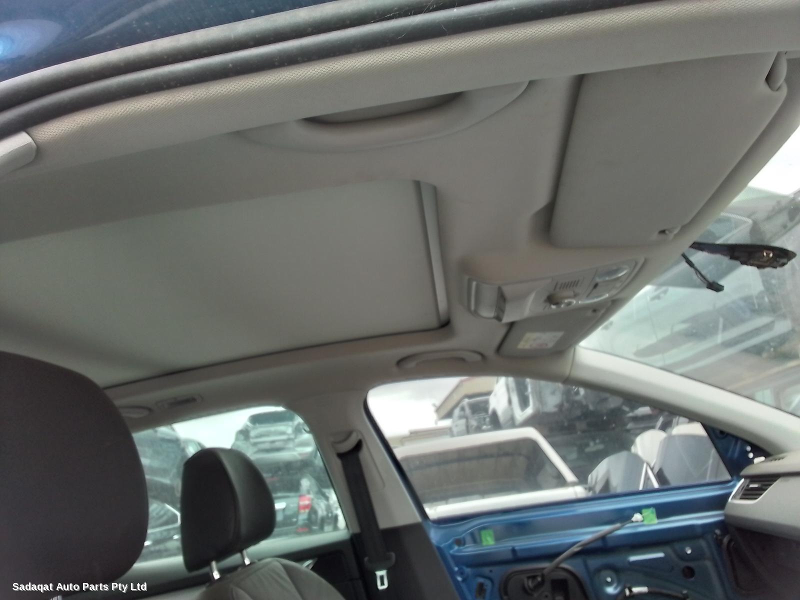 Skoda Octavia Left Headlamp