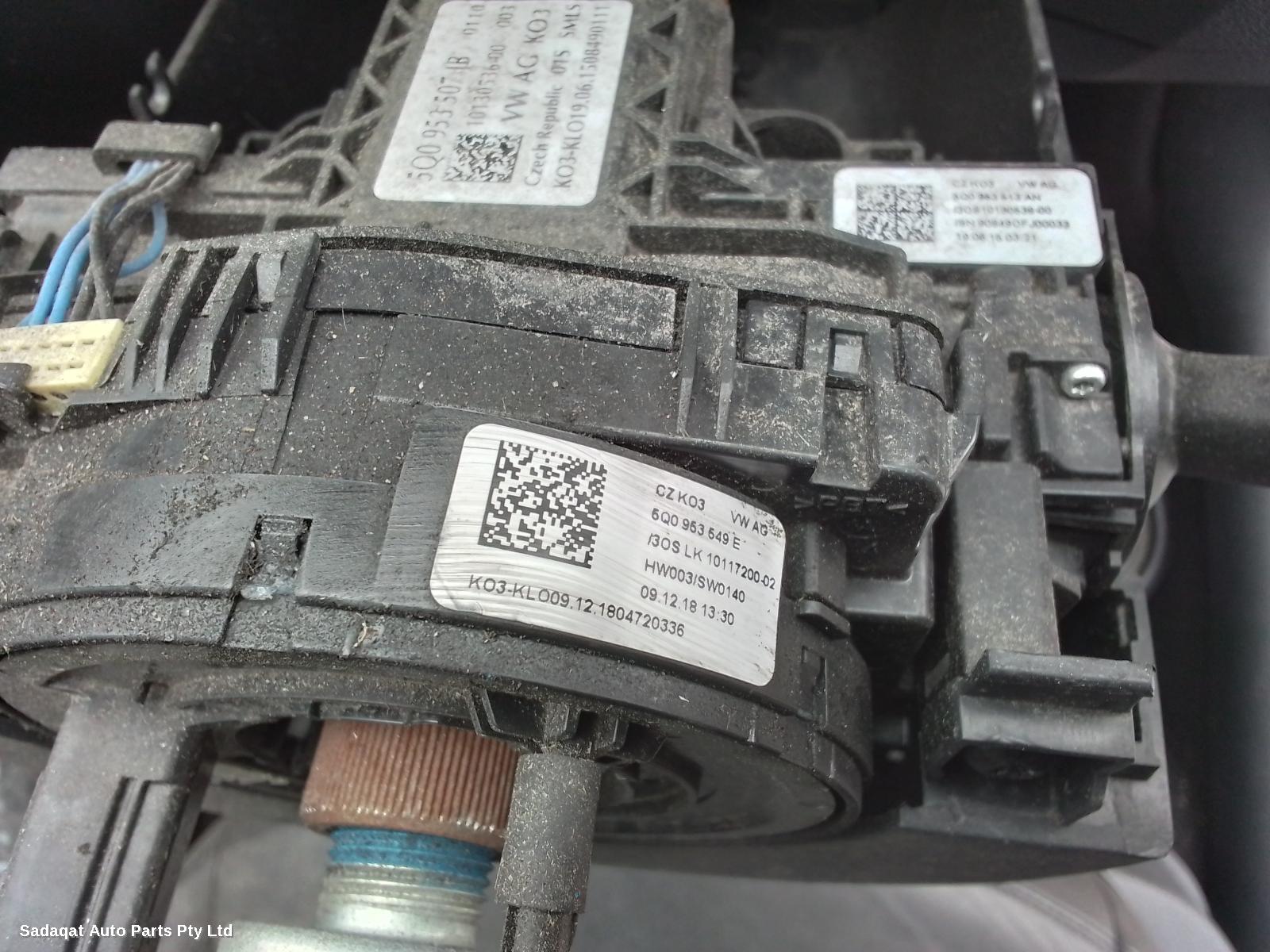 Skoda Octavia Left Headlamp