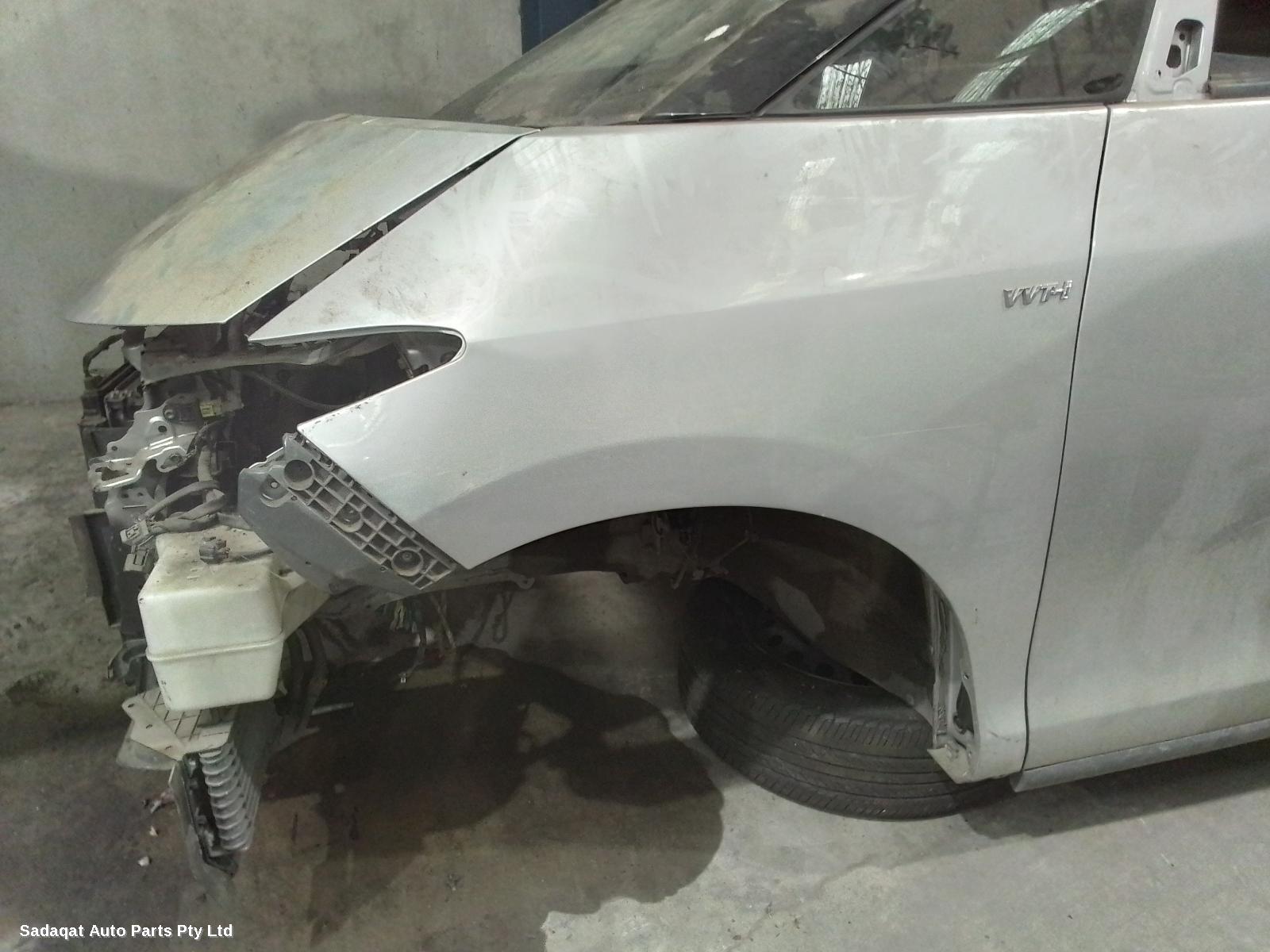 Toyota Tarago Bonnet Lock/support