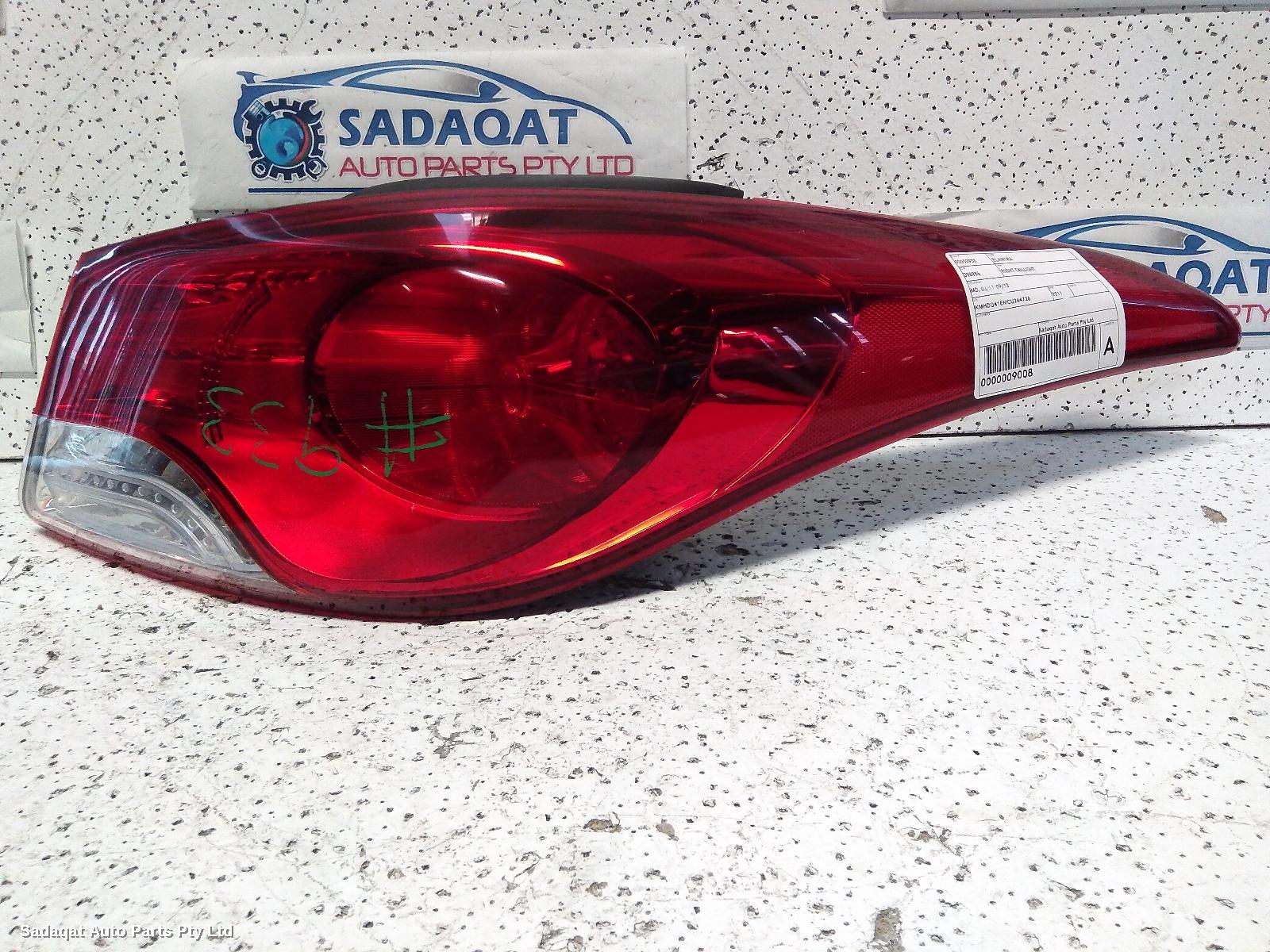 Hyundai Elantra Right Taillight