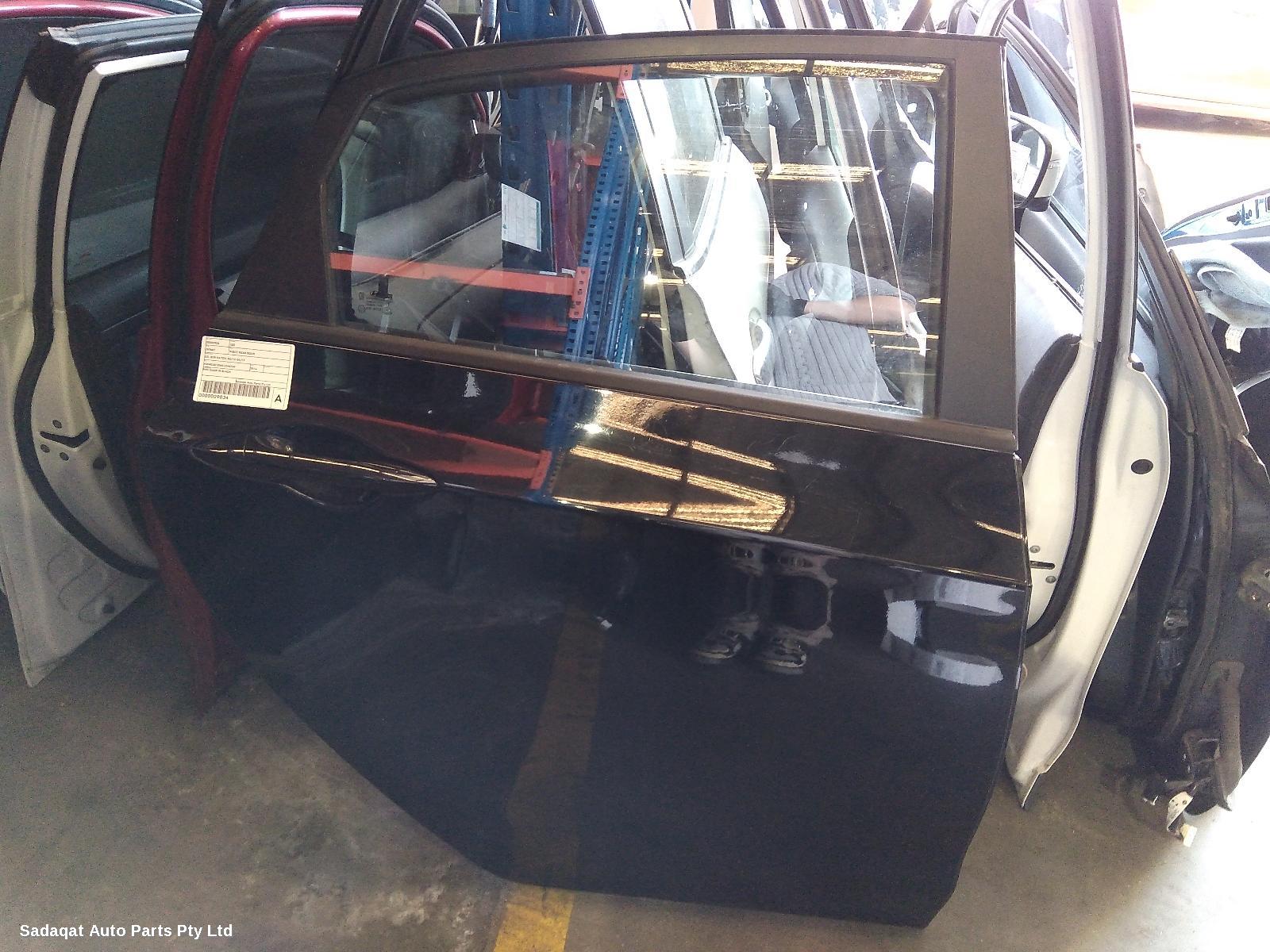 Hyundai I30 Right_rear_door_sliding
