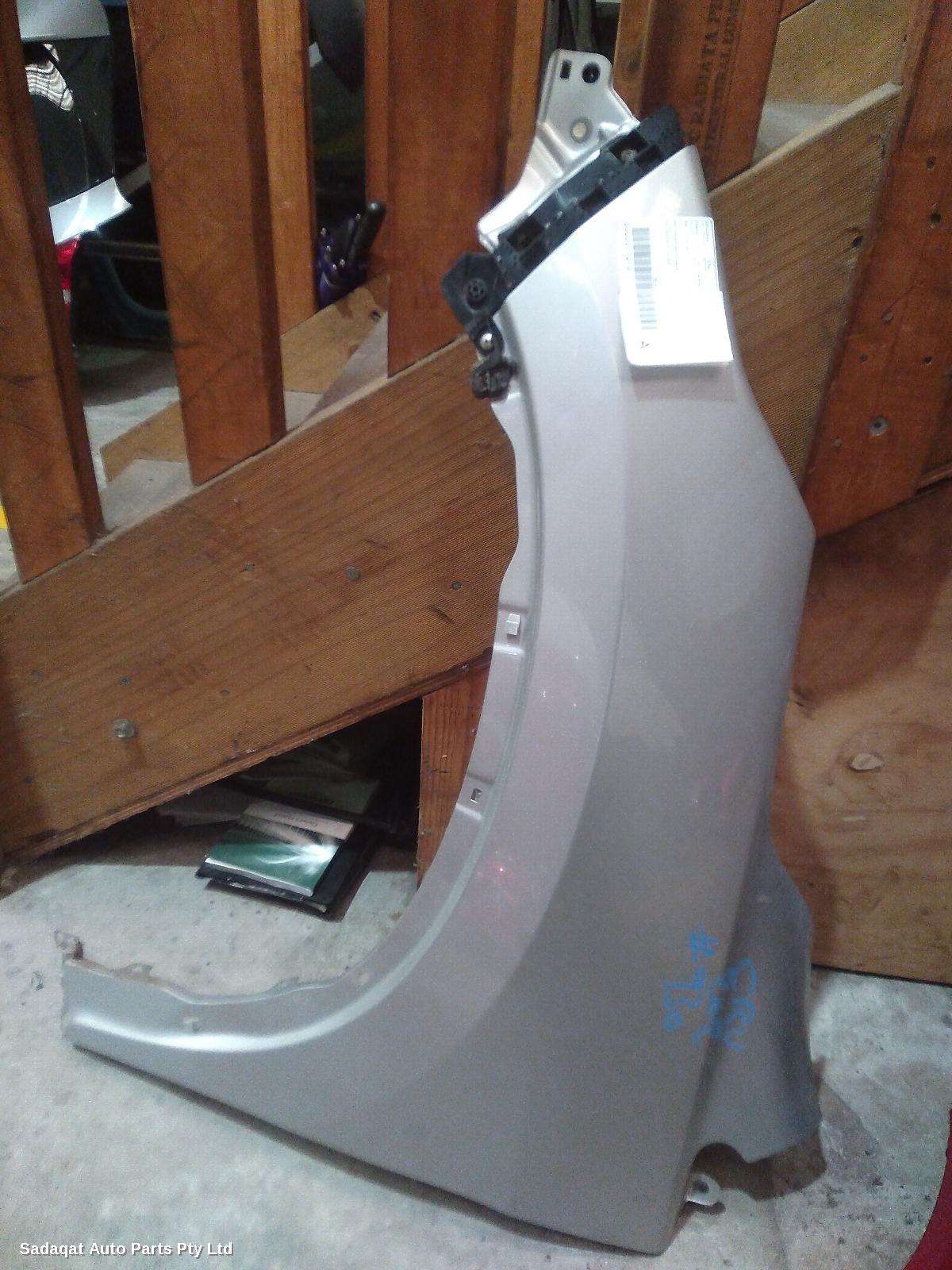 Honda Crv Left Guard