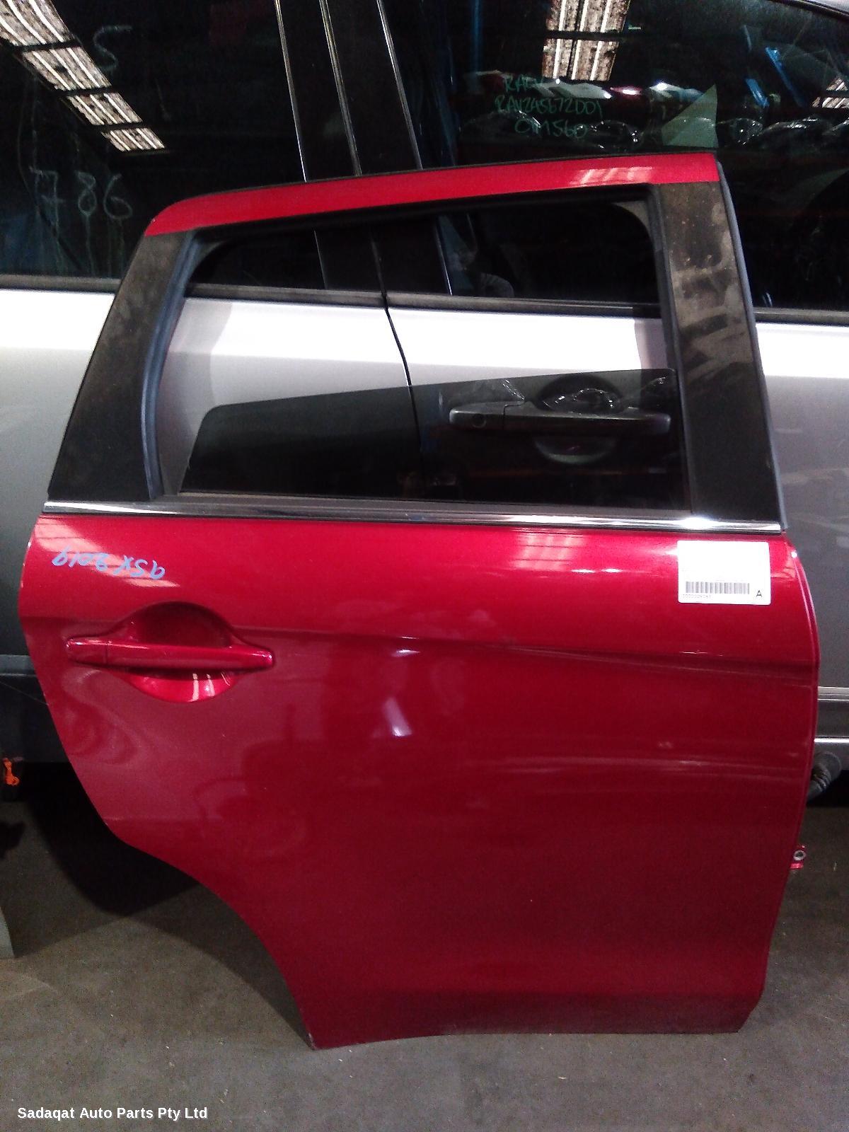 Mitsubishi Asx Right_rear_door_sliding