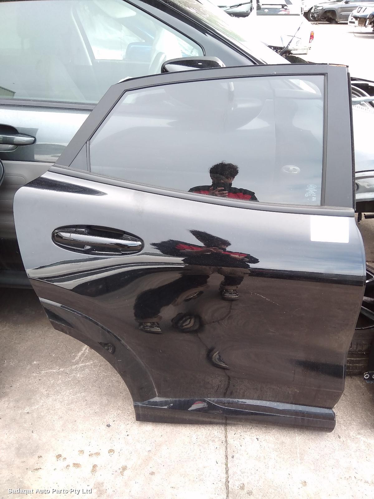 Ford Puma Right_rear_door_sliding