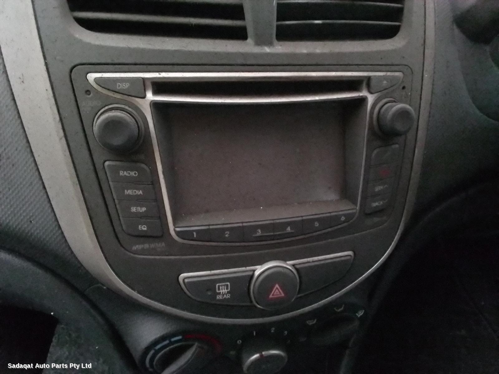 Hyundai Accent Right Guard