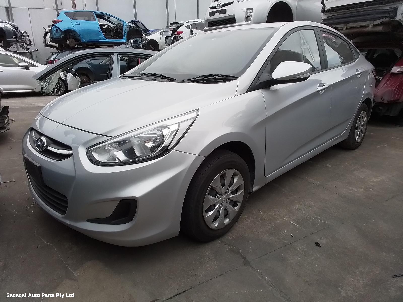Hyundai Accent Right Guard