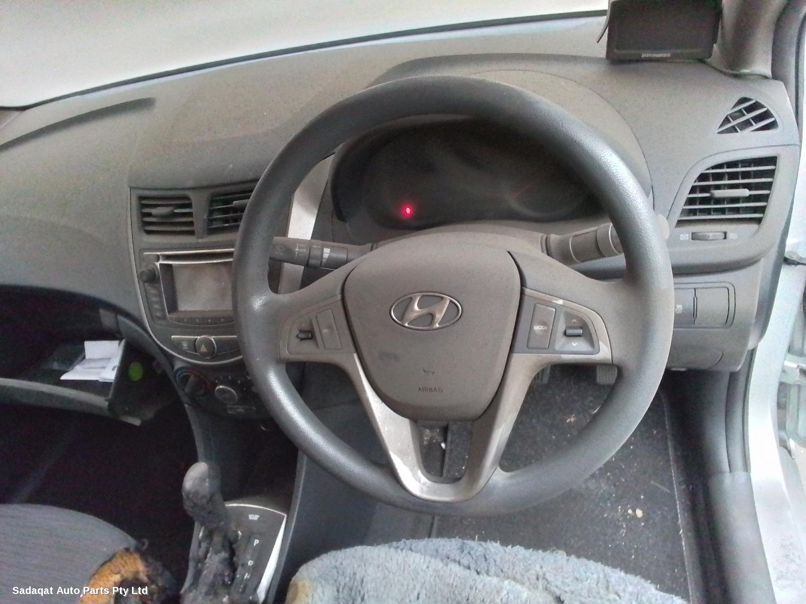 Hyundai Accent Right Guard