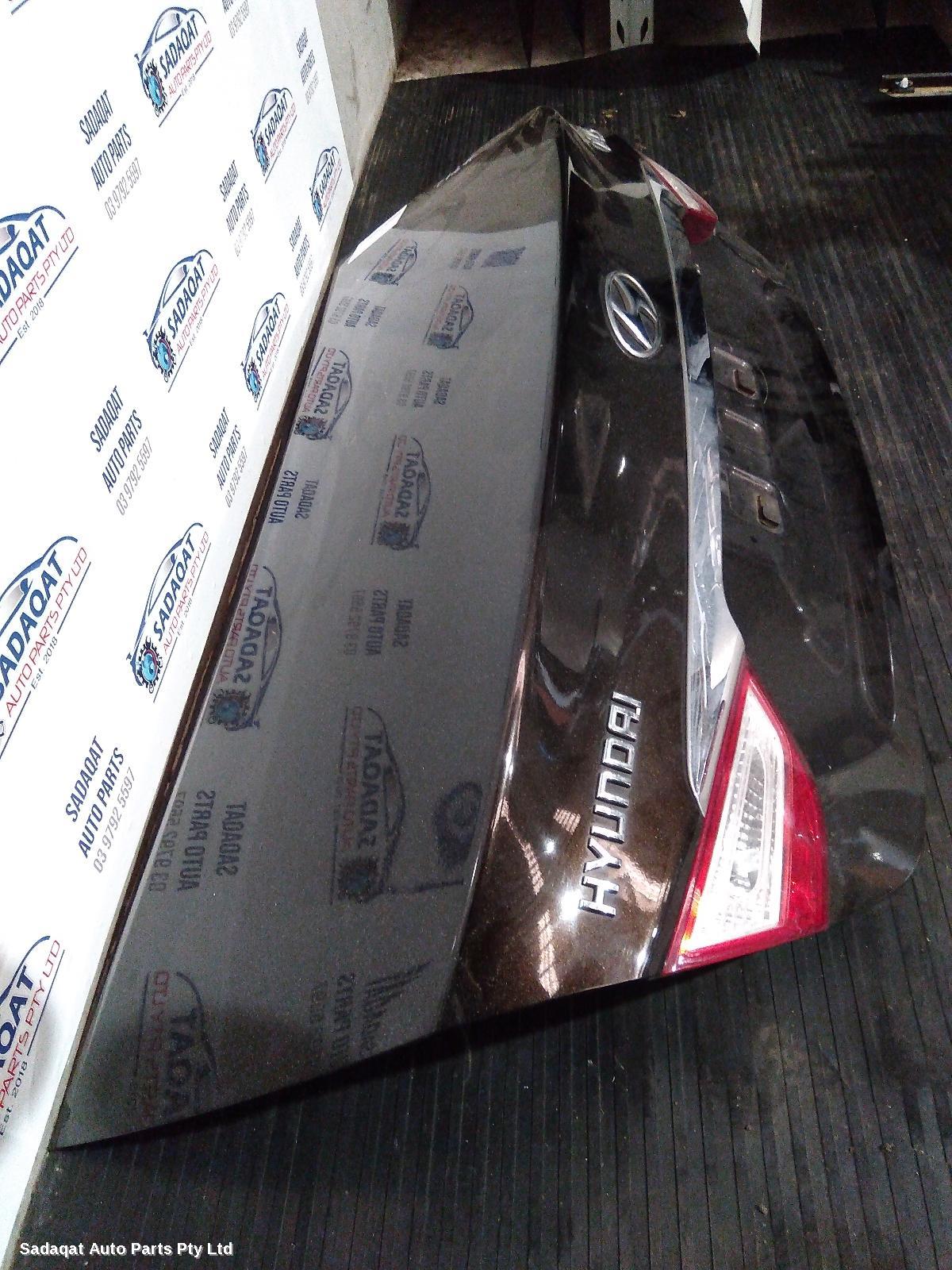 Hyundai I45 Bootlid/tailgate