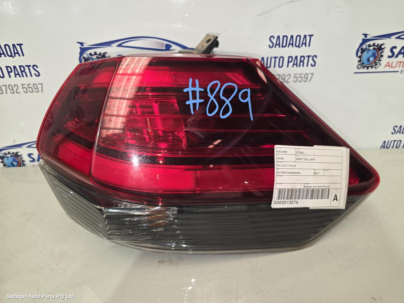 Nissan Xtrail Right Taillight