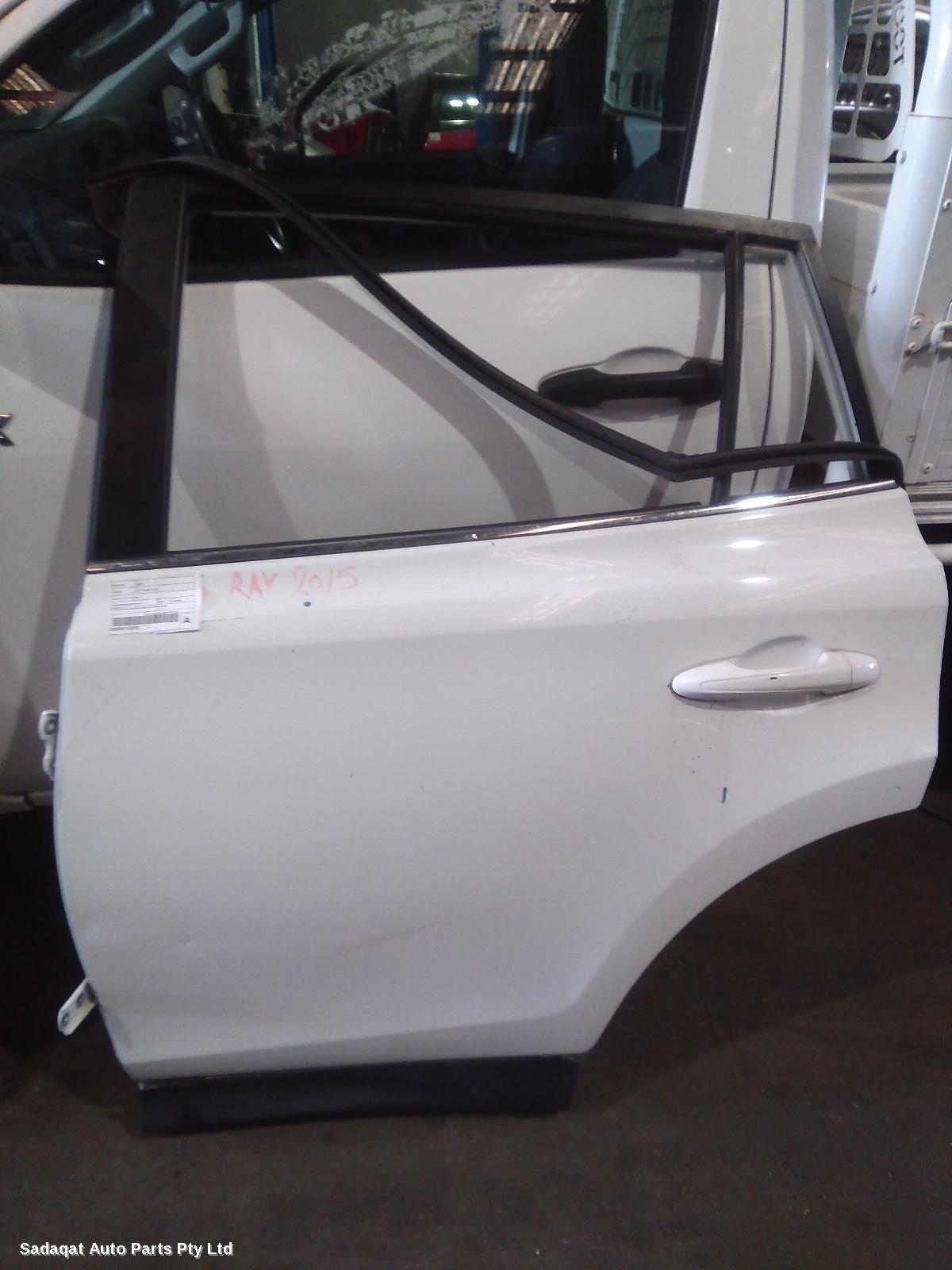 Toyota Rav4 Left Rear Door/sliding