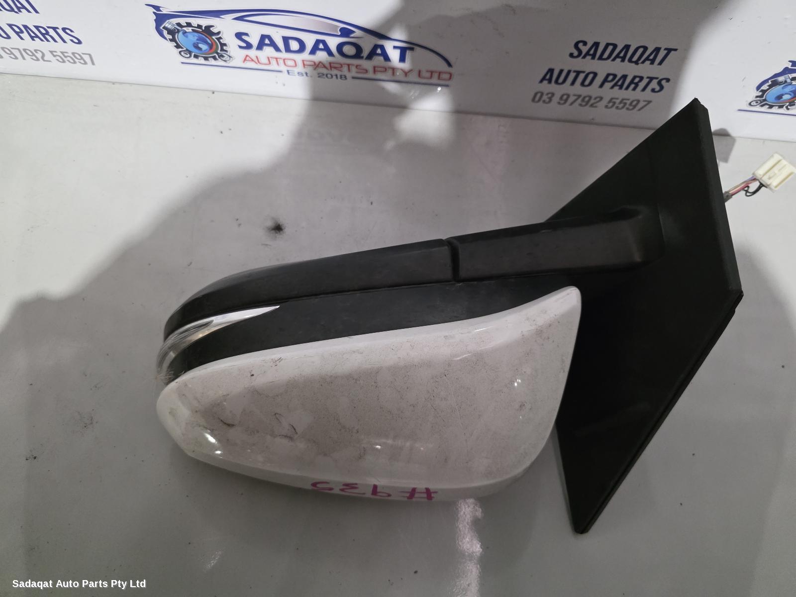 Toyota Rav4 Left Door Mirror