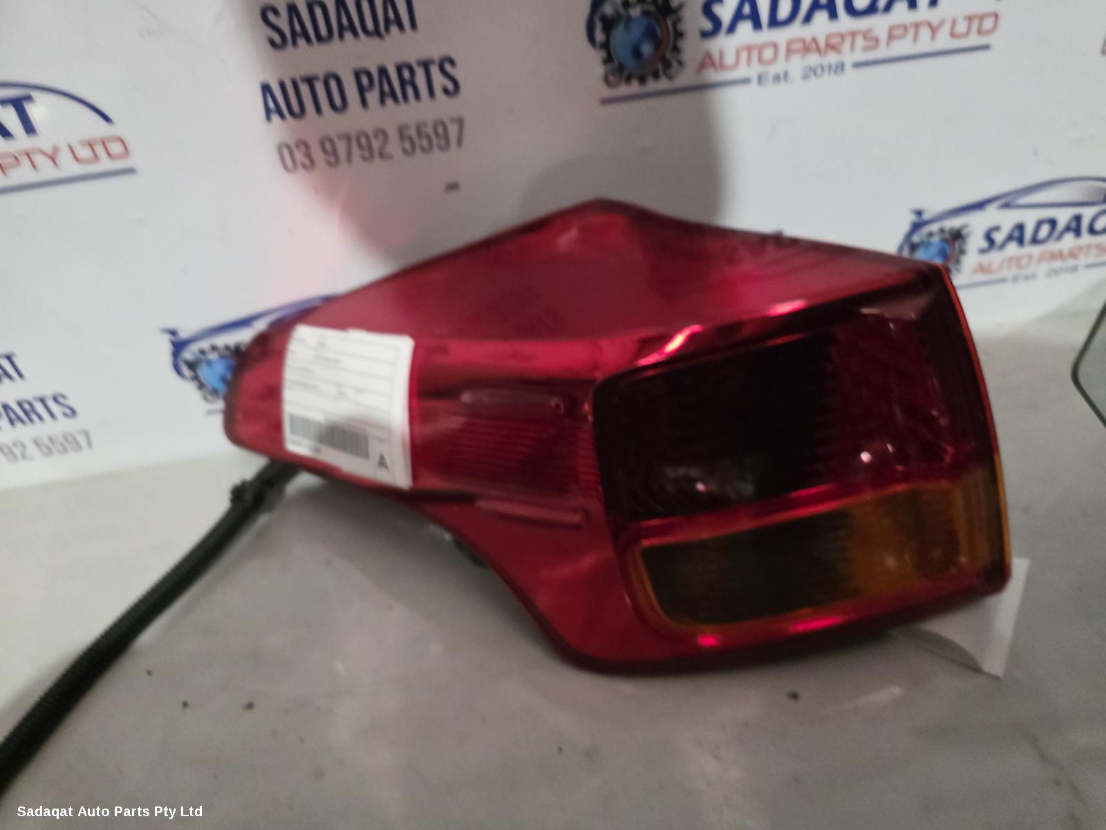 Toyota Rav4 Left Taillight