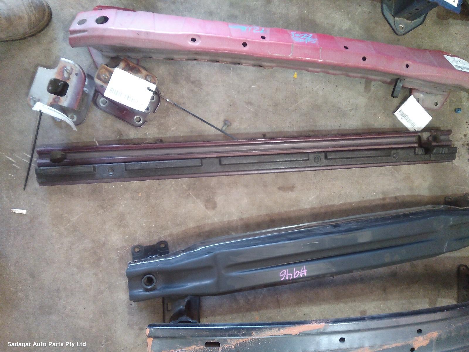 Nissan Juke R/bar Bracket/reinfo