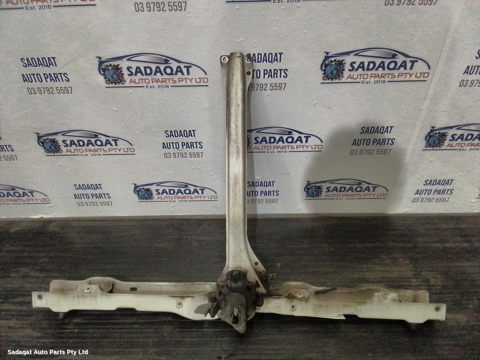 Suzuki Swift Bonnet Lock/support