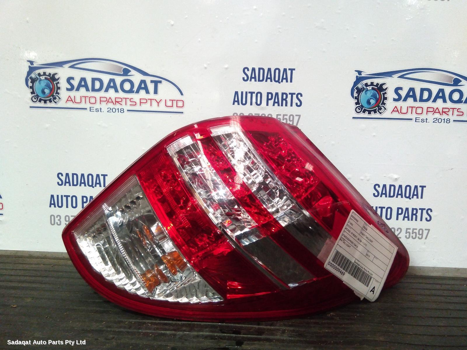 Toyota Rav4 Right Taillight