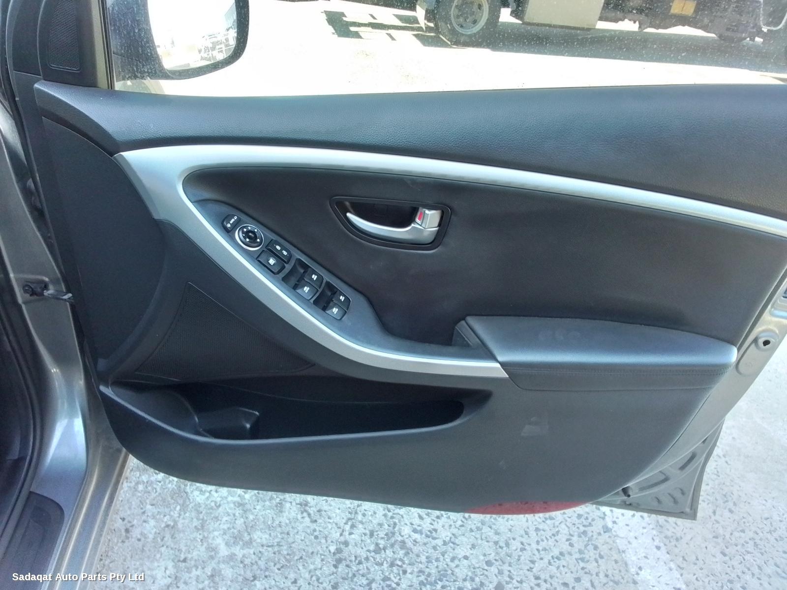 Hyundai I30 Radio/cd/dvd/sat/tv