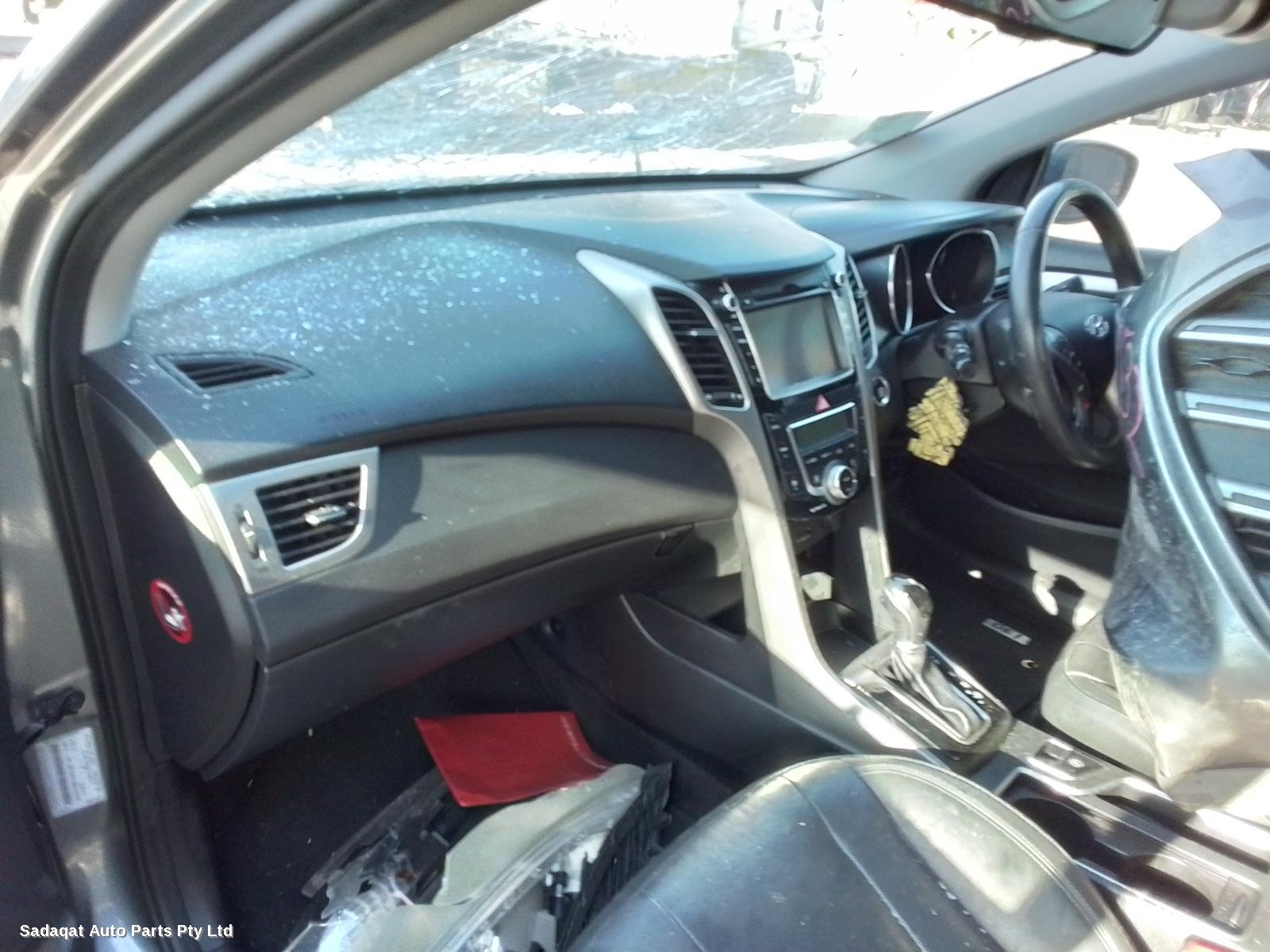 Hyundai I30 Radio/cd/dvd/sat/tv