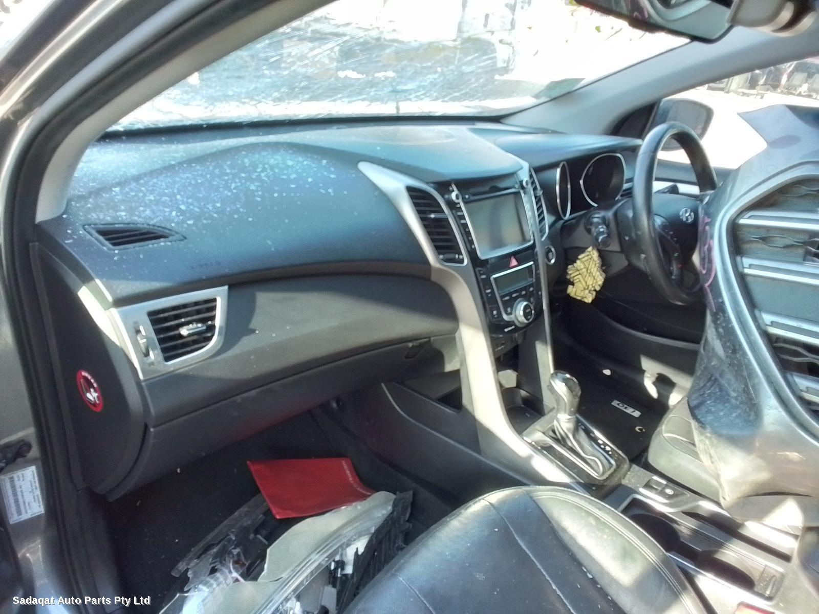 Hyundai I30 Radio/cd/dvd/sat/tv