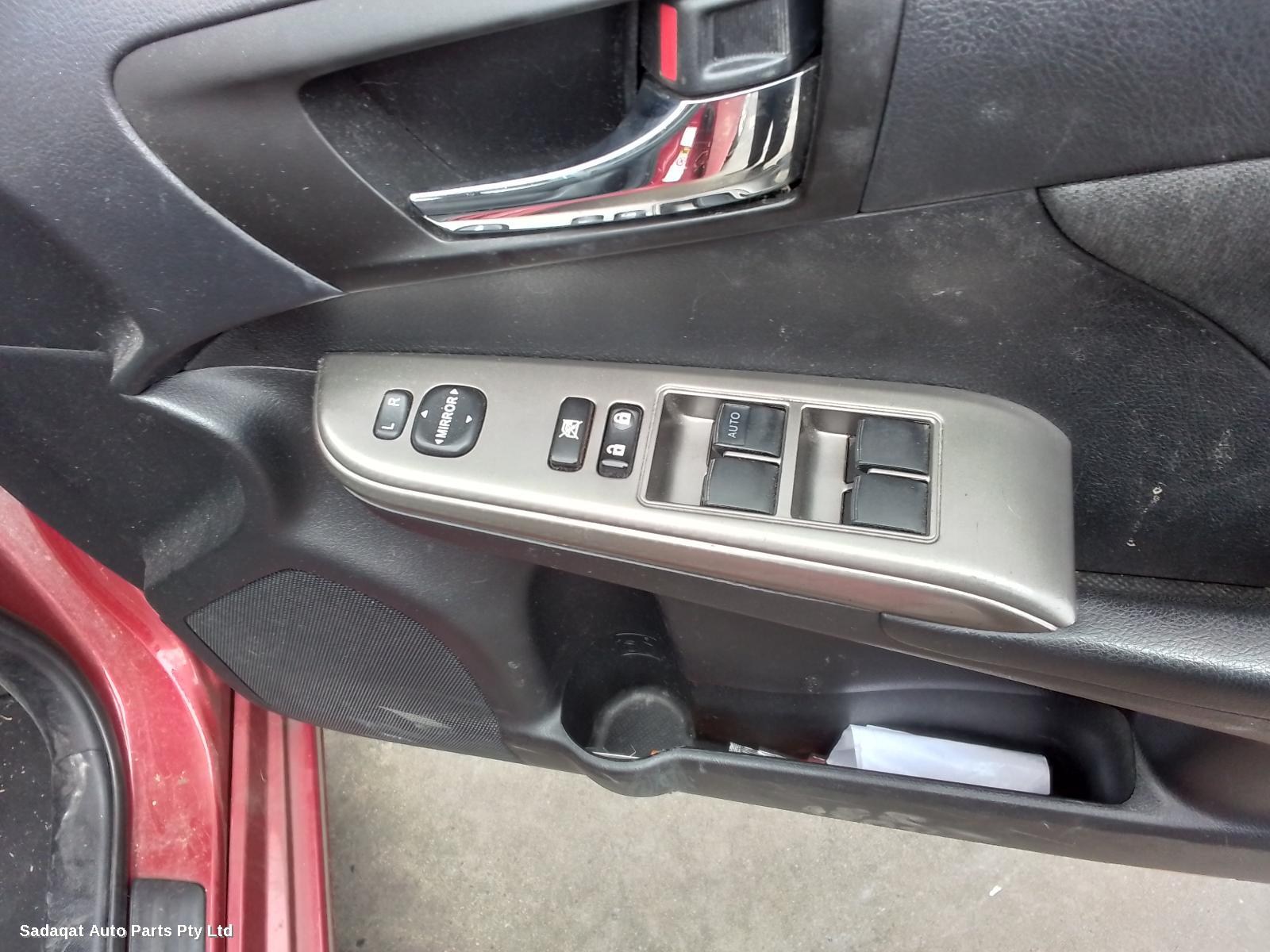 Toyota Aurion Left Door Mirror