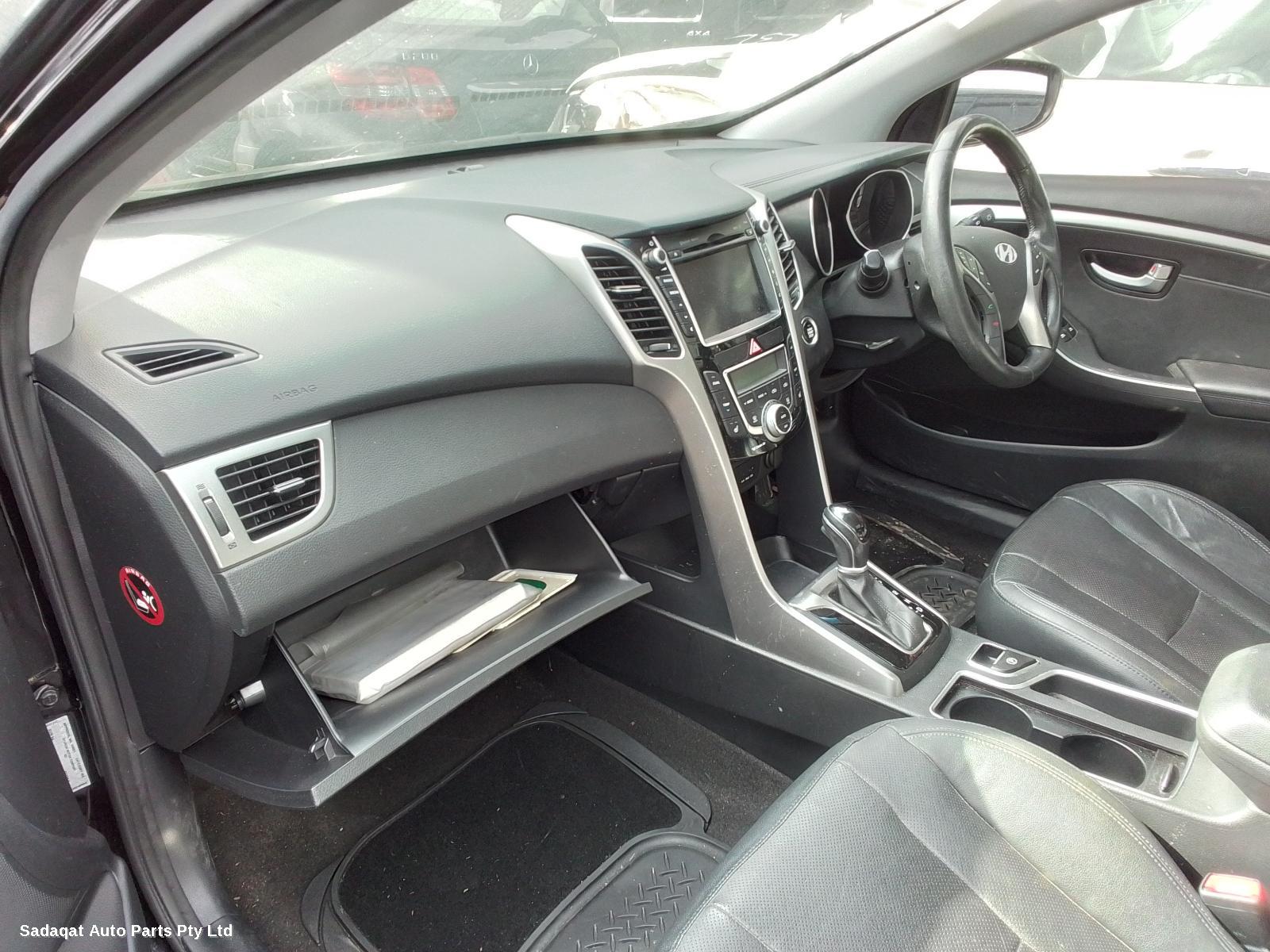 Hyundai I30 Right Door Mirror