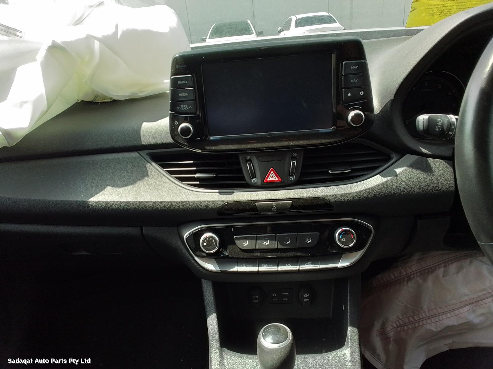 Hyundai I30 Left Door Mirror