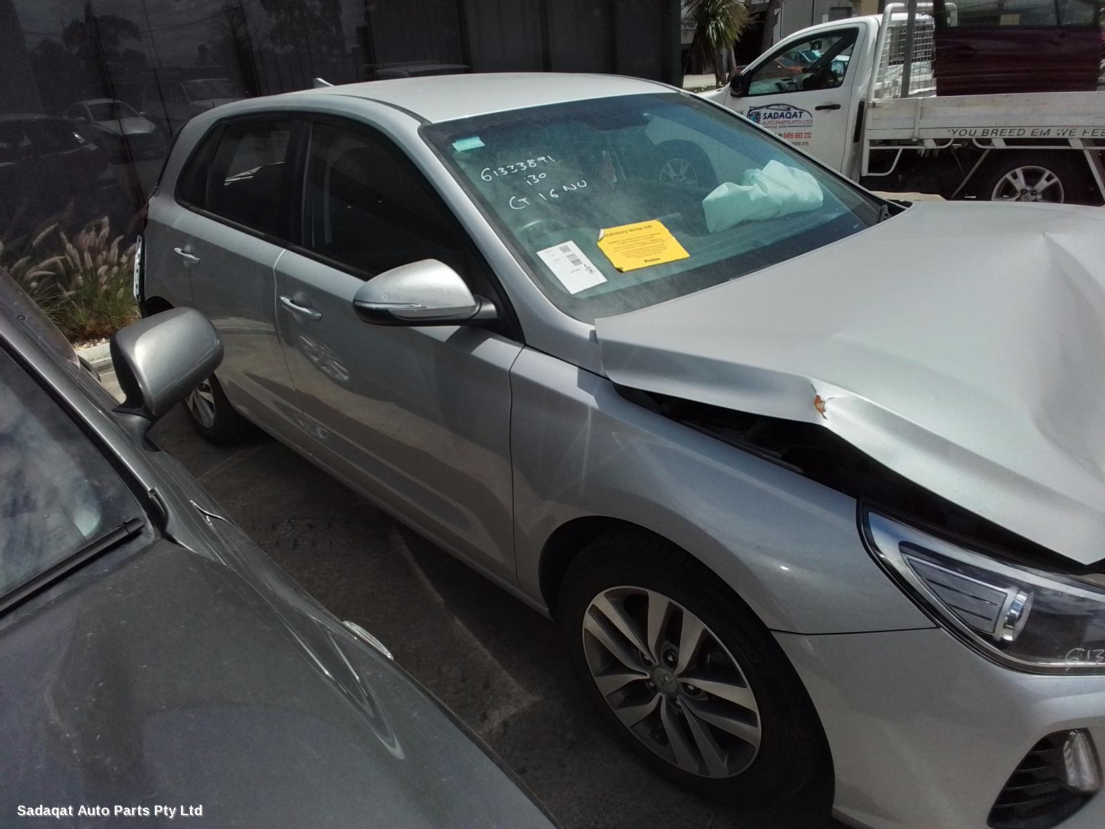 Hyundai I30 Left Door Mirror