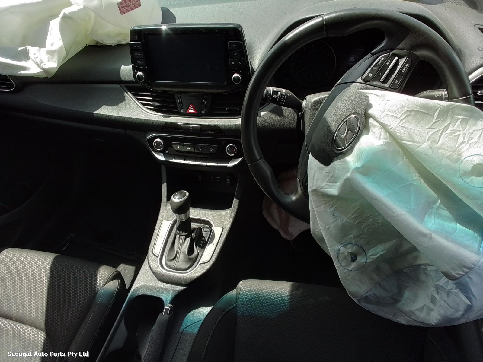 Hyundai I30 Left Door Mirror