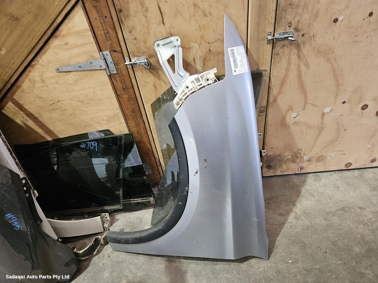 Mitsubishi Outlander Left Guard