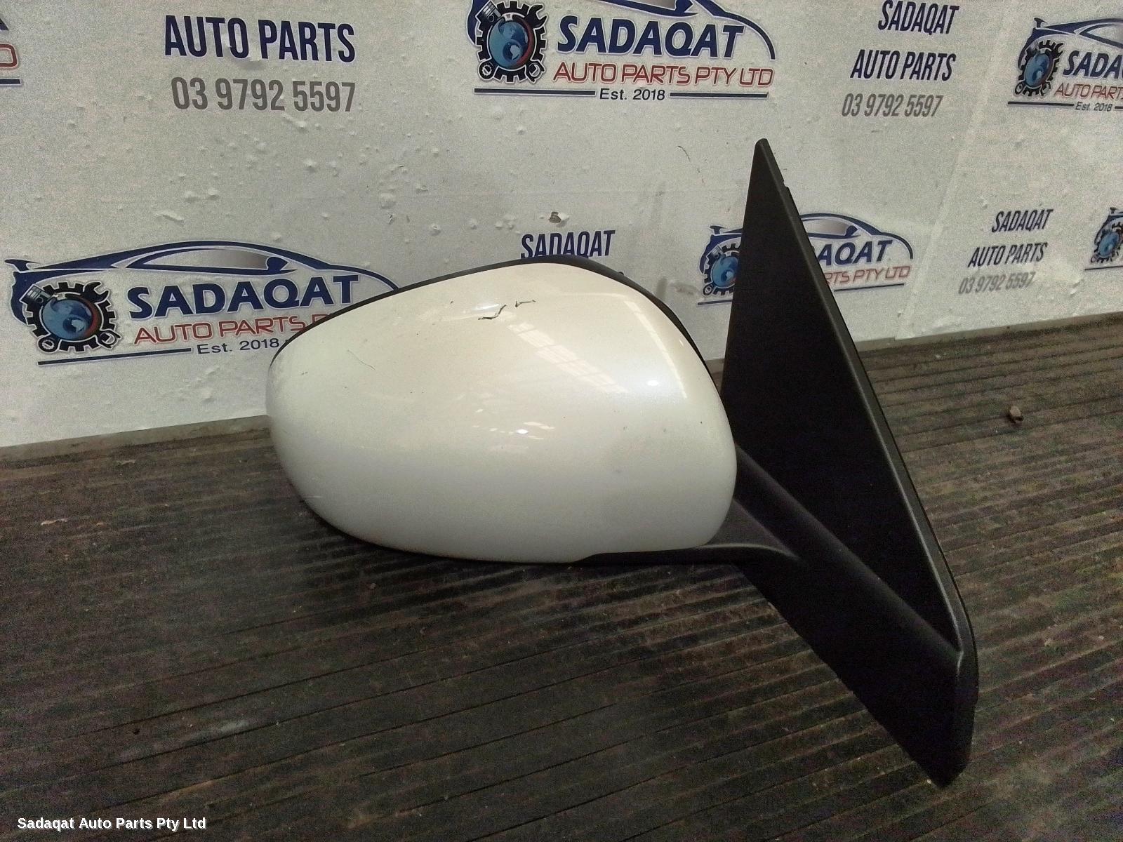 Suzuki Vitara Right Door Mirror