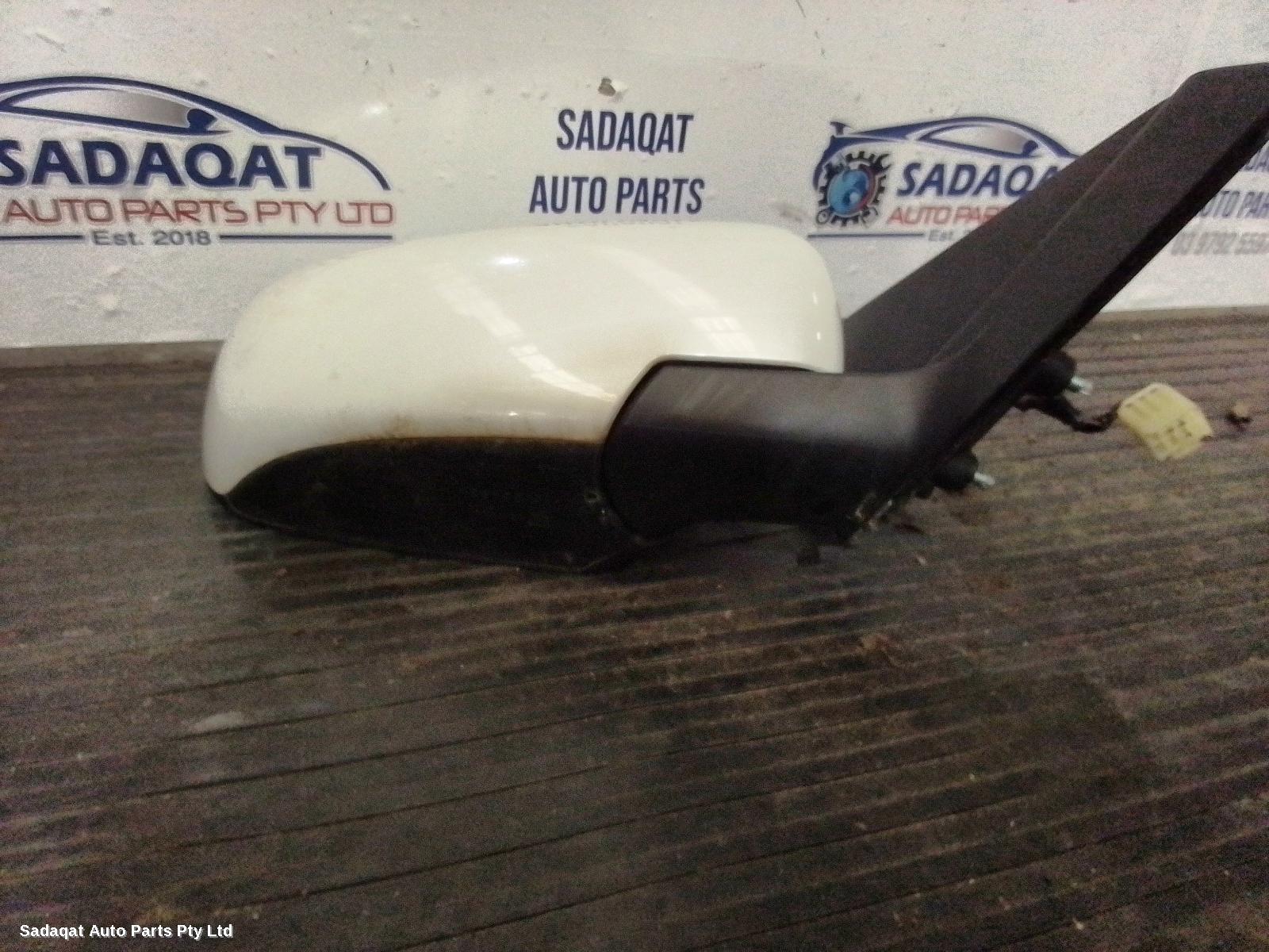 Suzuki Vitara Right Door Mirror