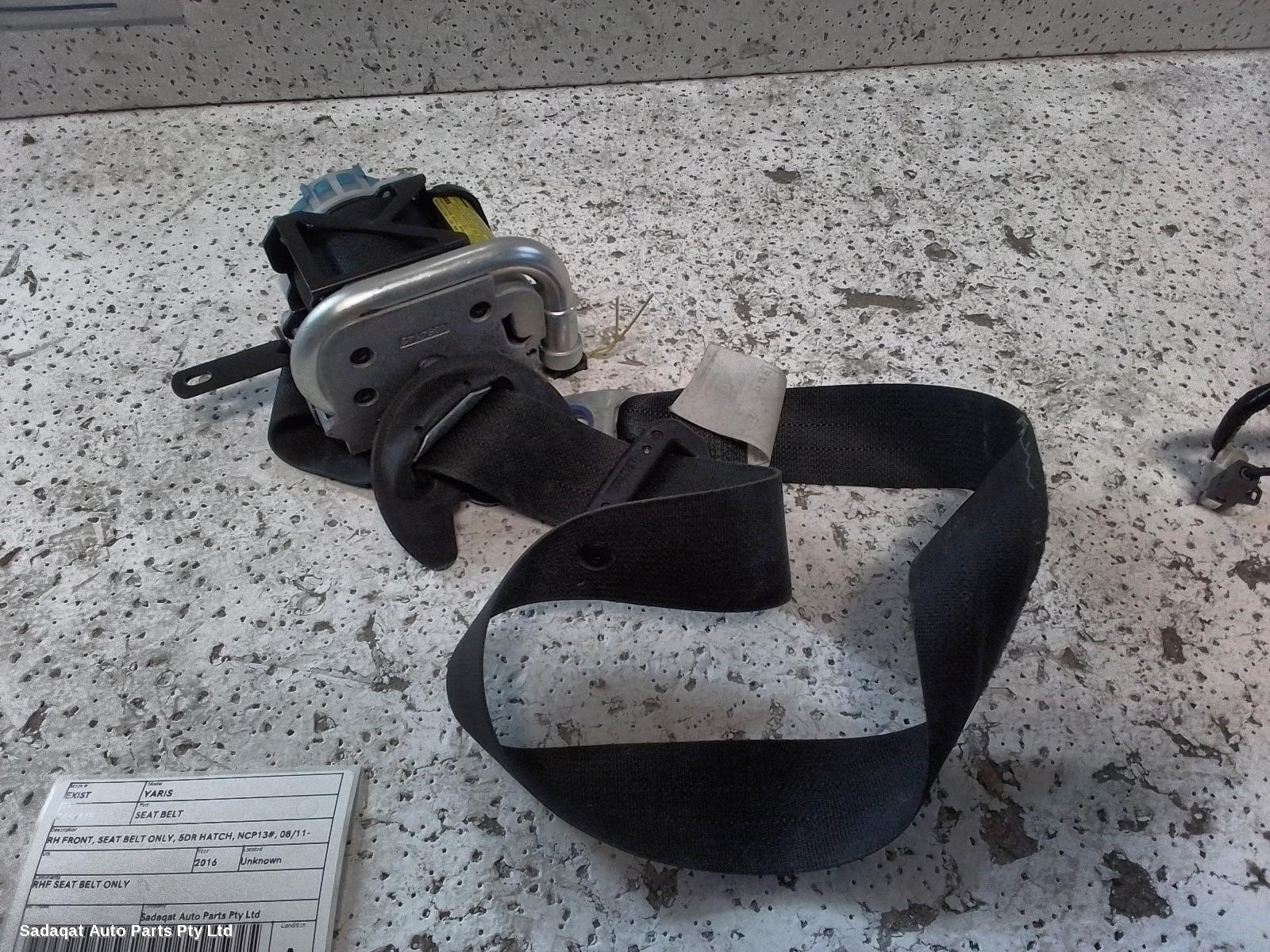 Toyota Yaris Seatbelt/stalk