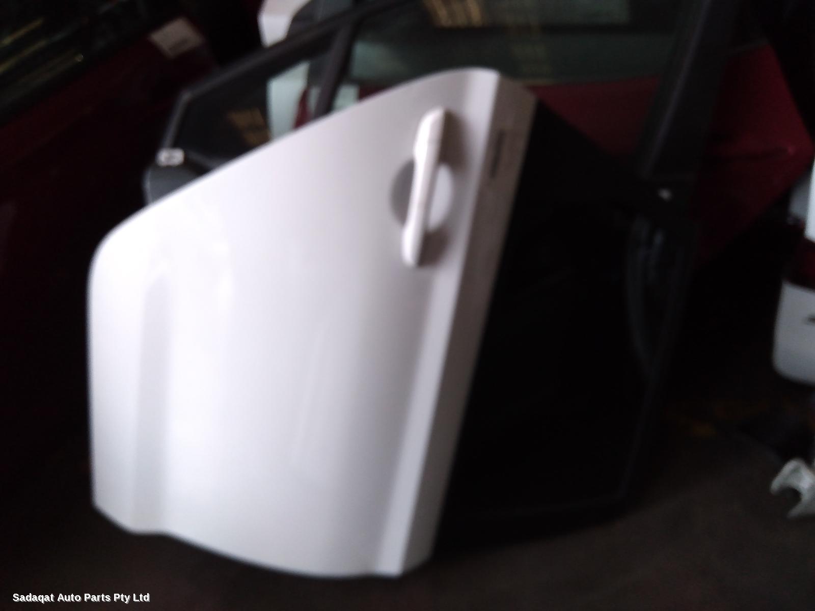 Hyundai I30 Right_rear_door_sliding
